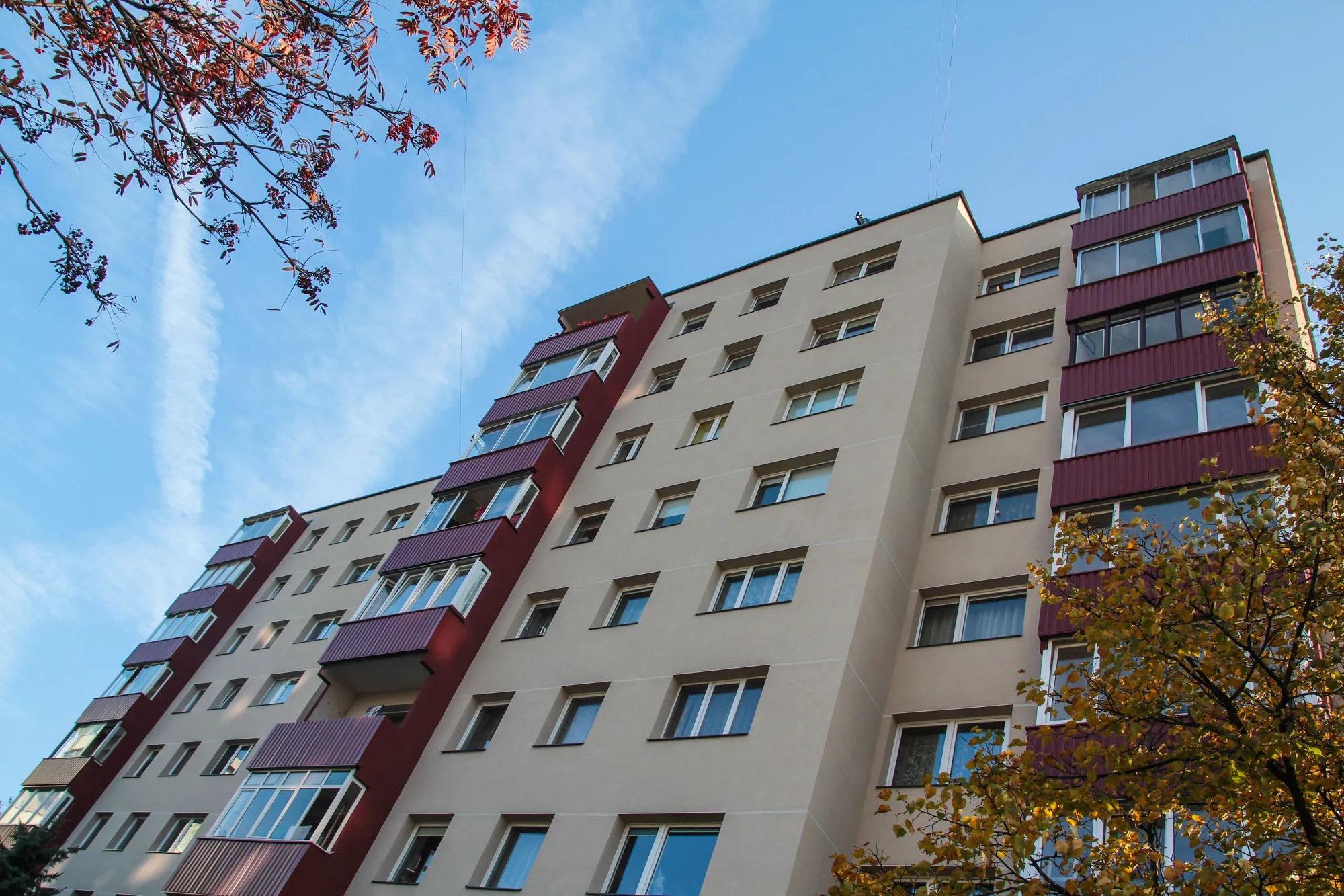 Saulės kolektoriai ant renovuoto namo