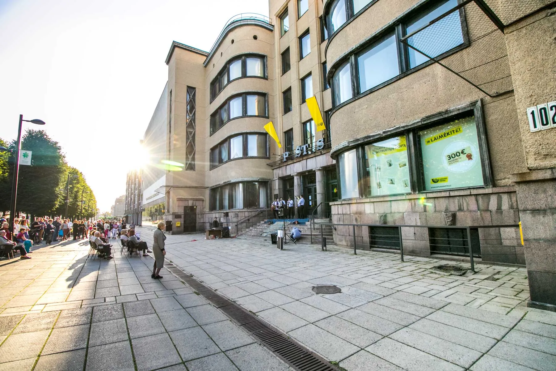 Koncertas prie centrinio pašto