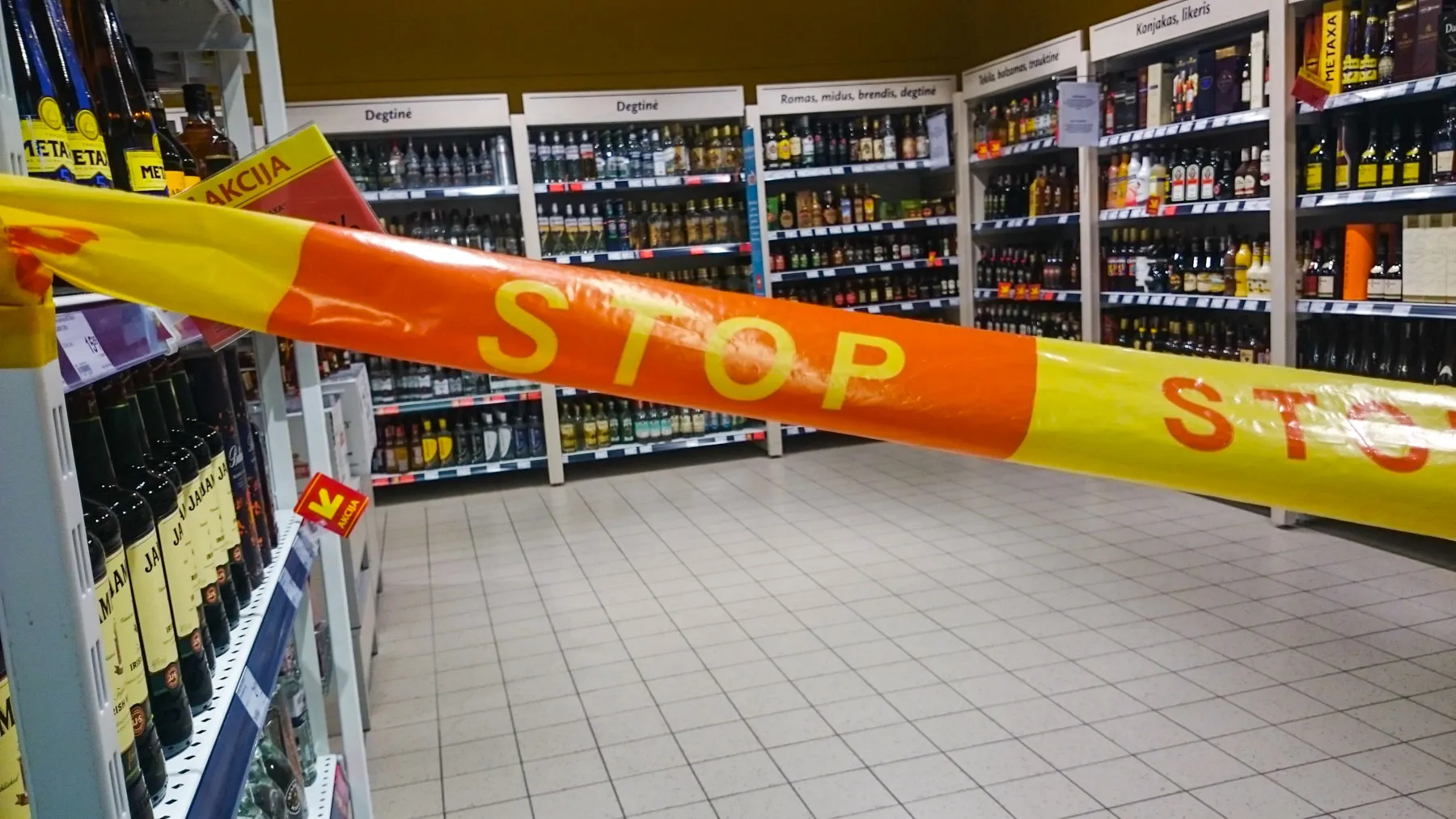 Alkoholis parduotuvėse