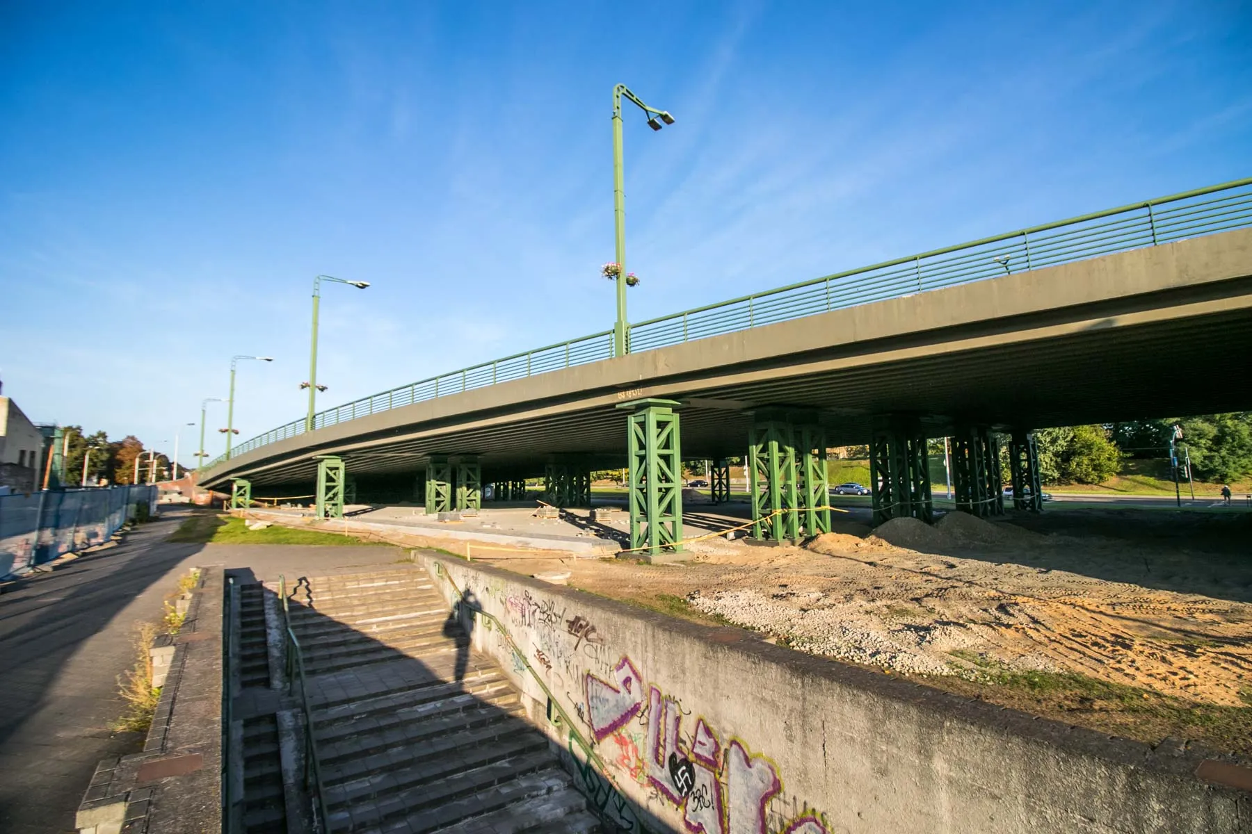 Aikštelė po M. K. Čiurlionio tiltu