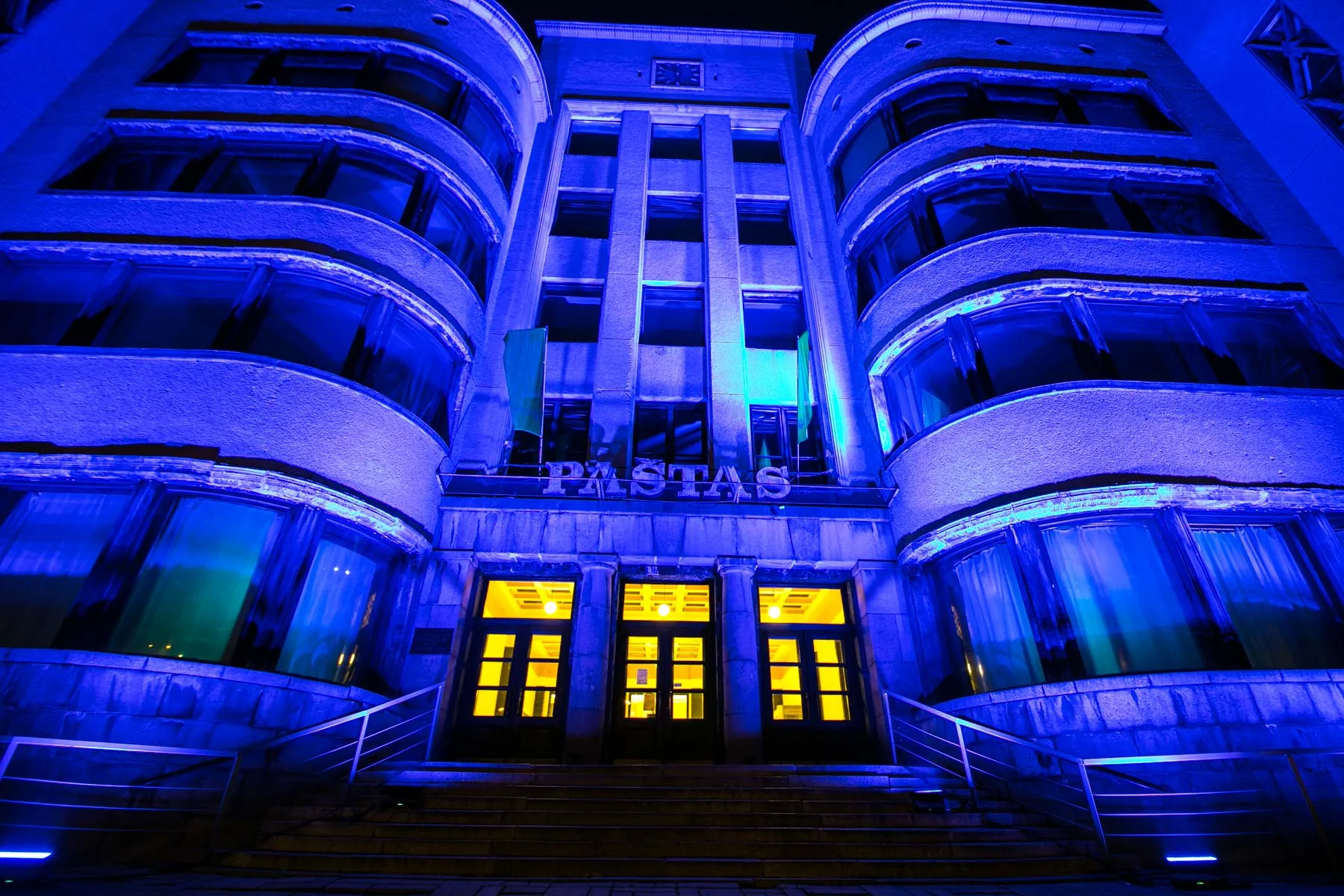 Spalvotas centrinis paštas