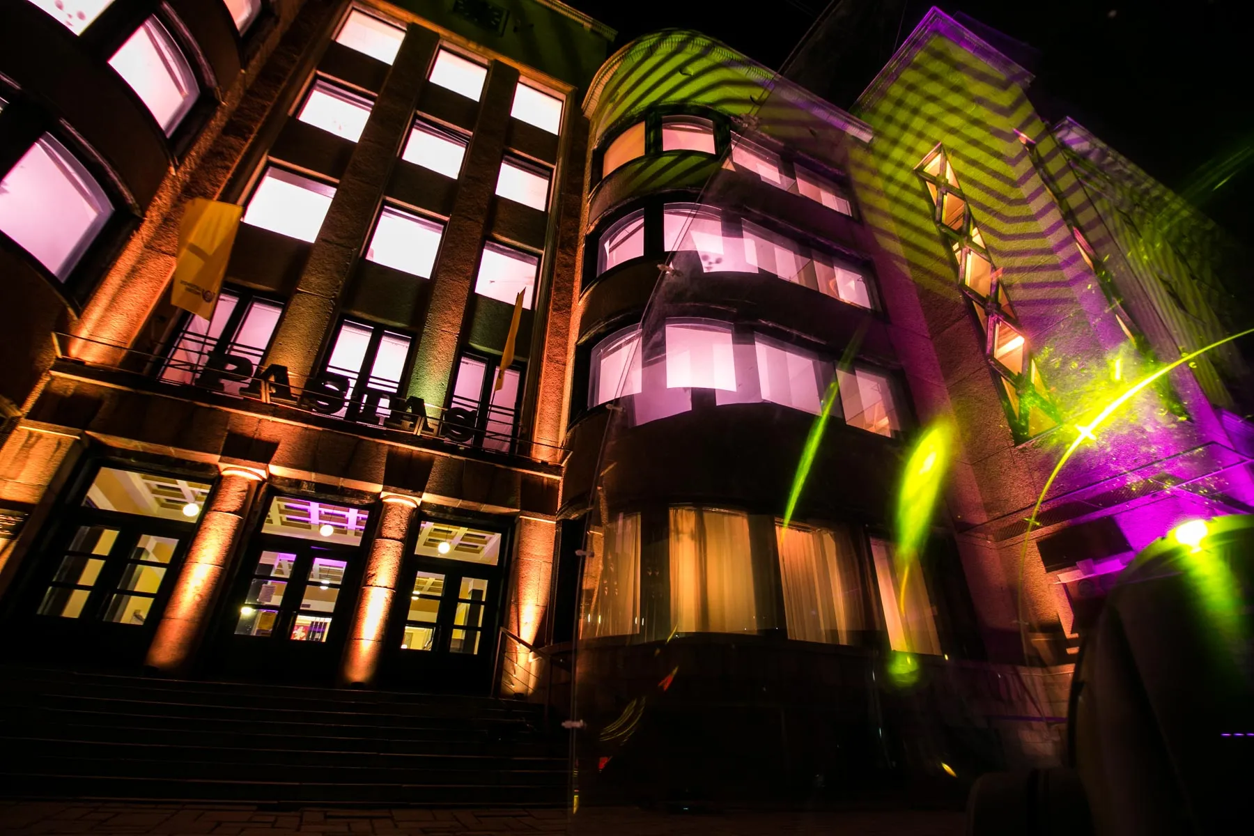 Spalvotas centrinis paštas