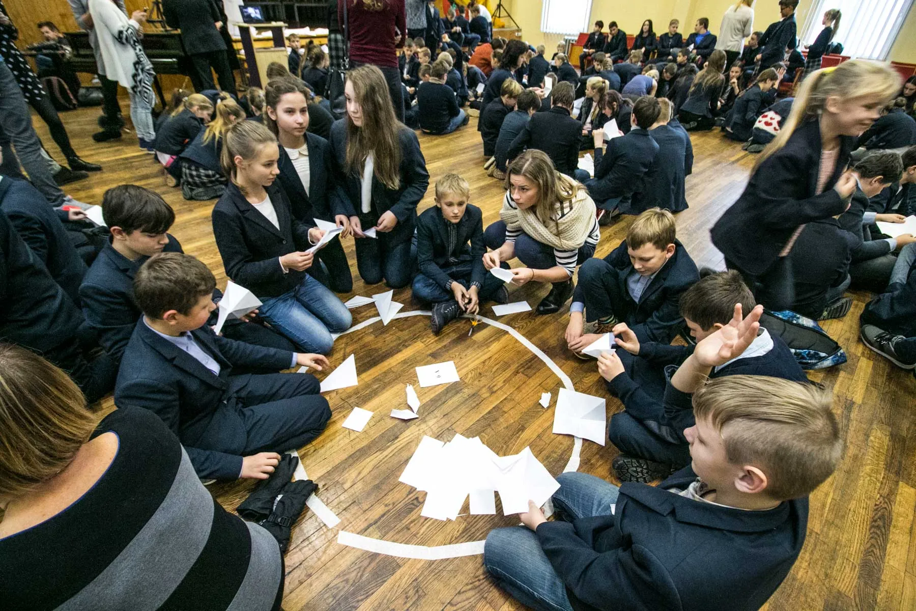 Moksleiviai siekė Origami rekordo