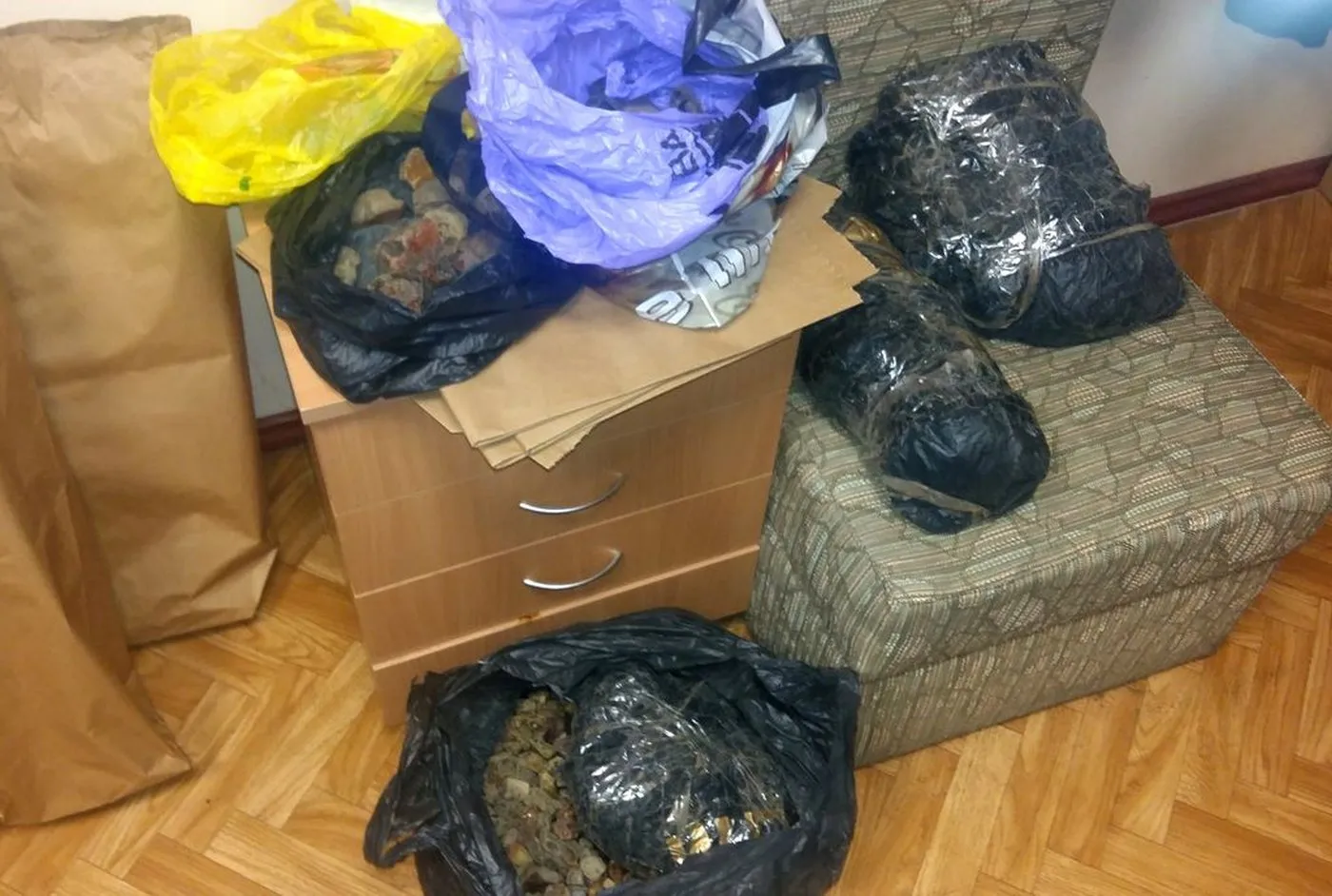 Pareigunu laimikis 002