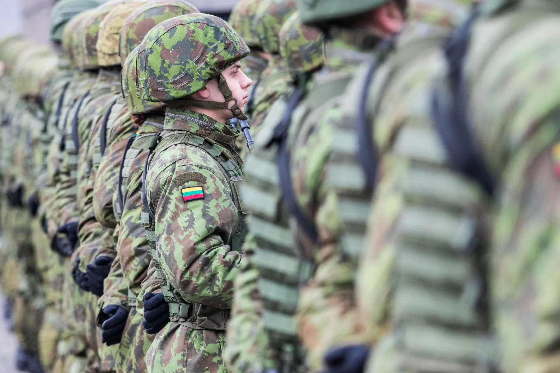 Kareiviai, kariuomenė, šauktiniai