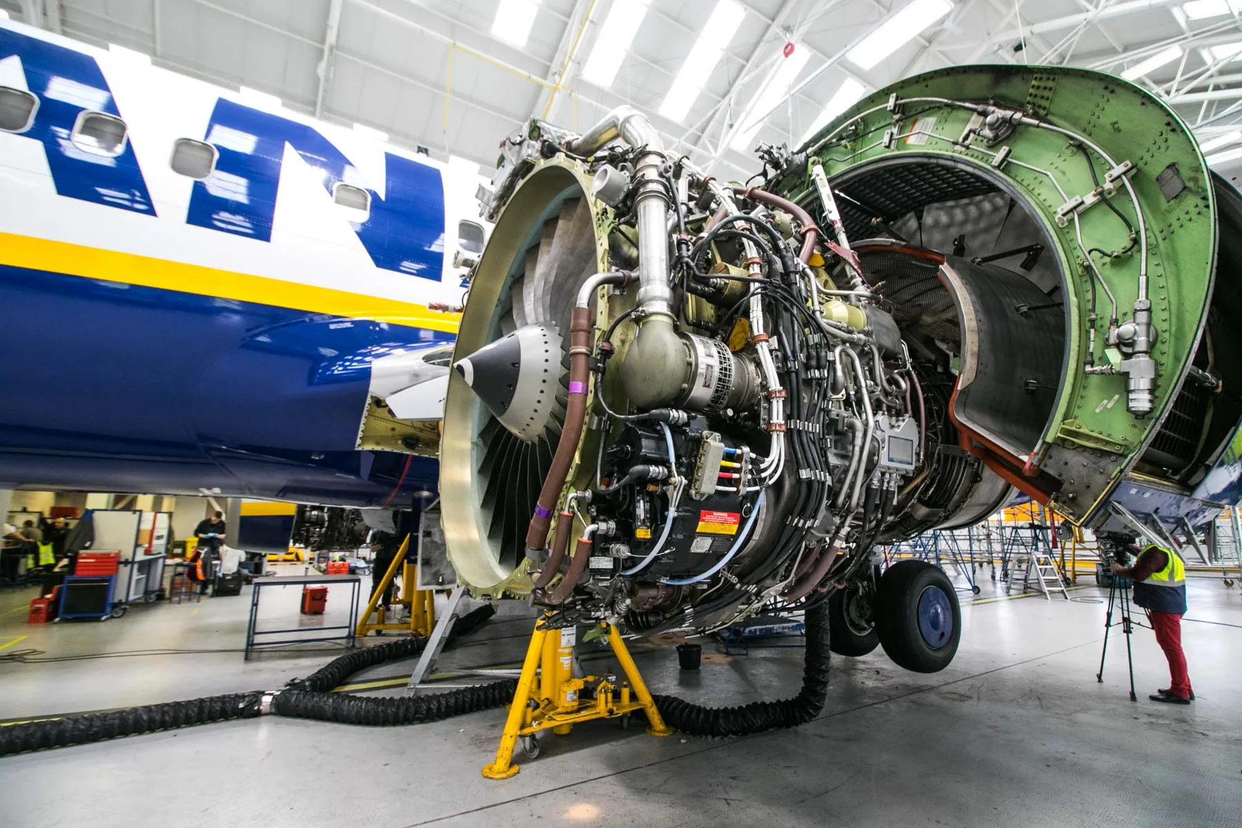 Ryanair lėktuvo remontas