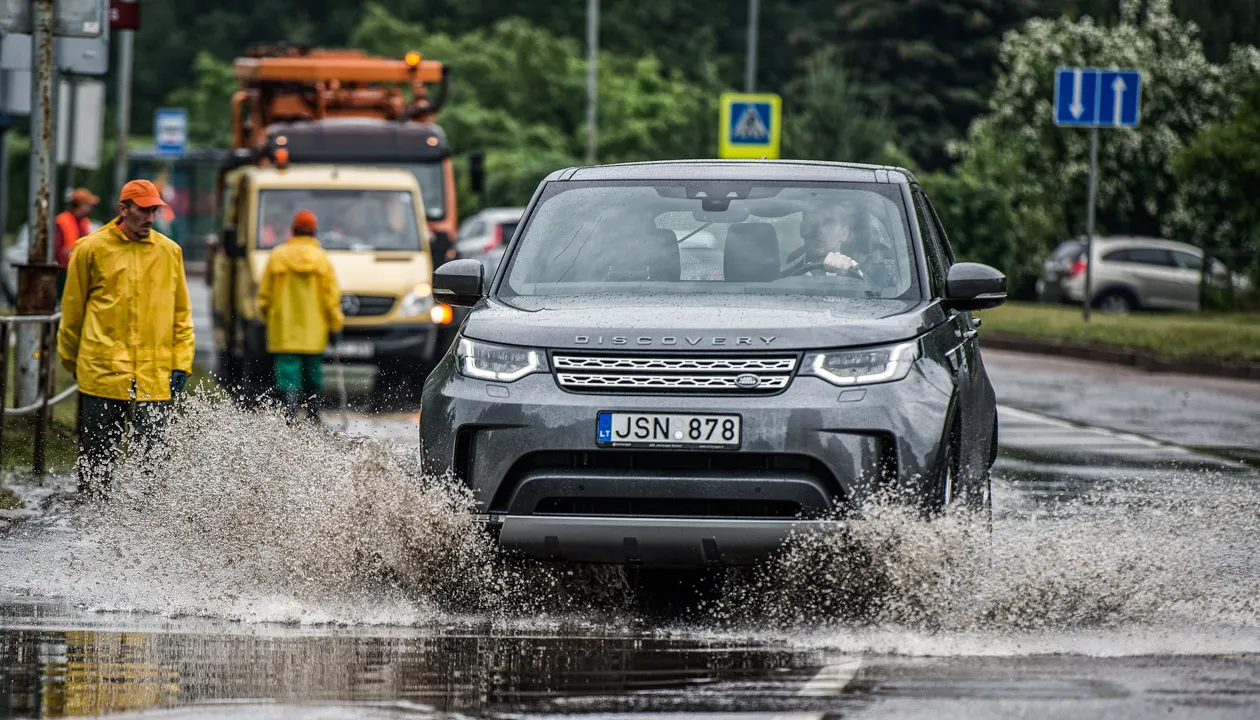 Hibridinis automobilis