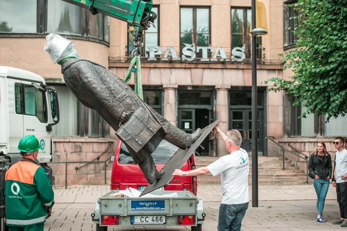 J. Vileišio skulptūra