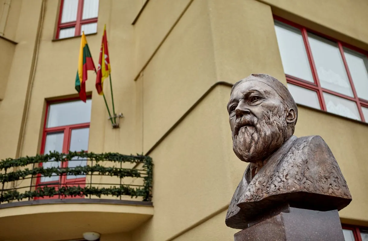 Paminklas J. Jablonskiui