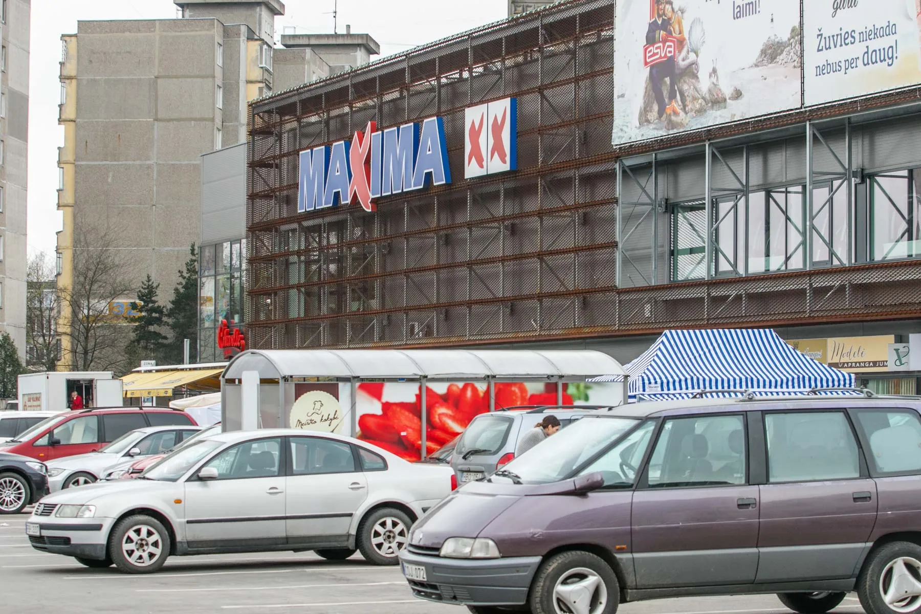 Apmokestinta „Maxima“ stovėjimo aikštelė