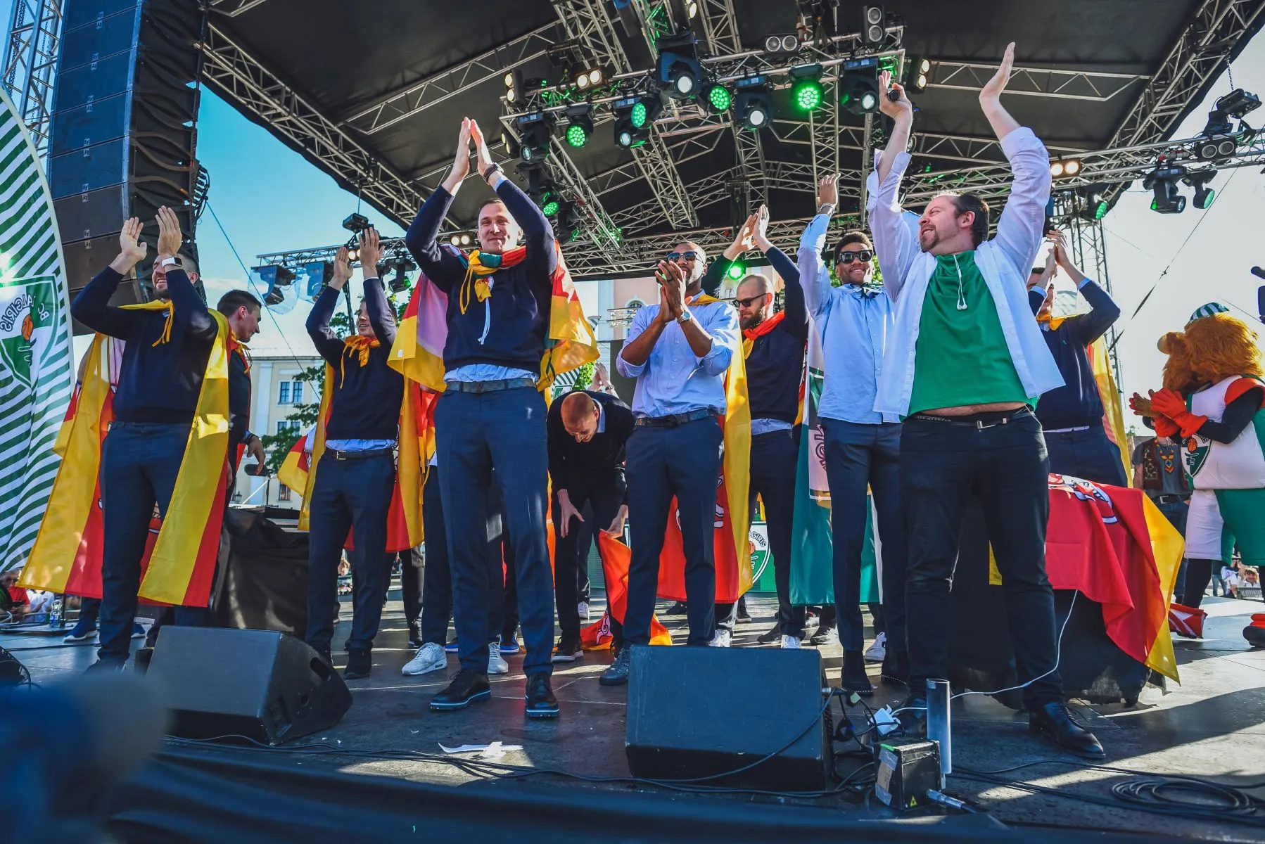 Žalgiriečių sutikimas Kauno Rotušės aikštėje