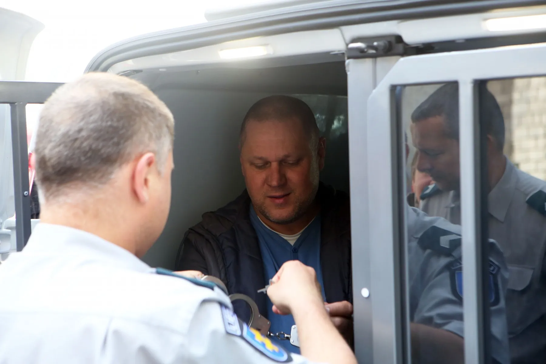 A. Ulvidas išvedamas iš teismo