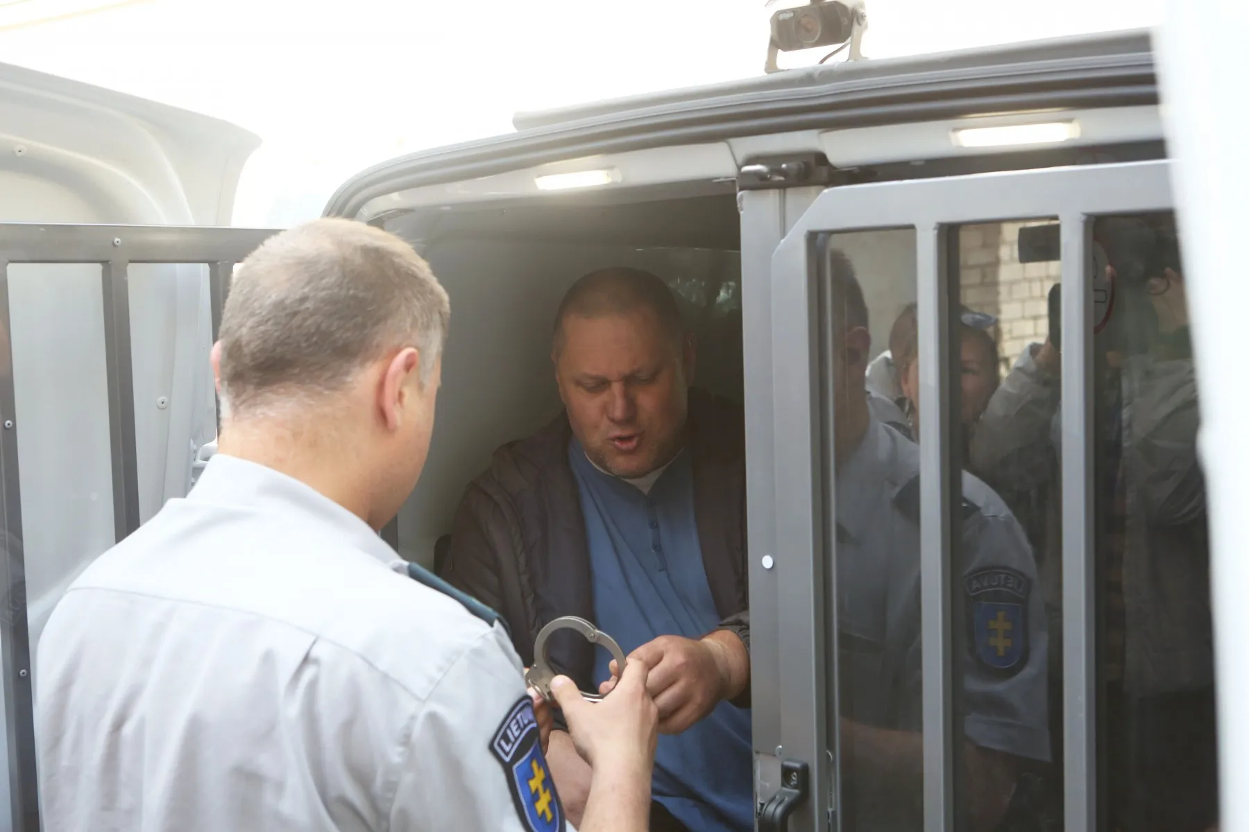 A. Ulvidas išvedamas iš teismo