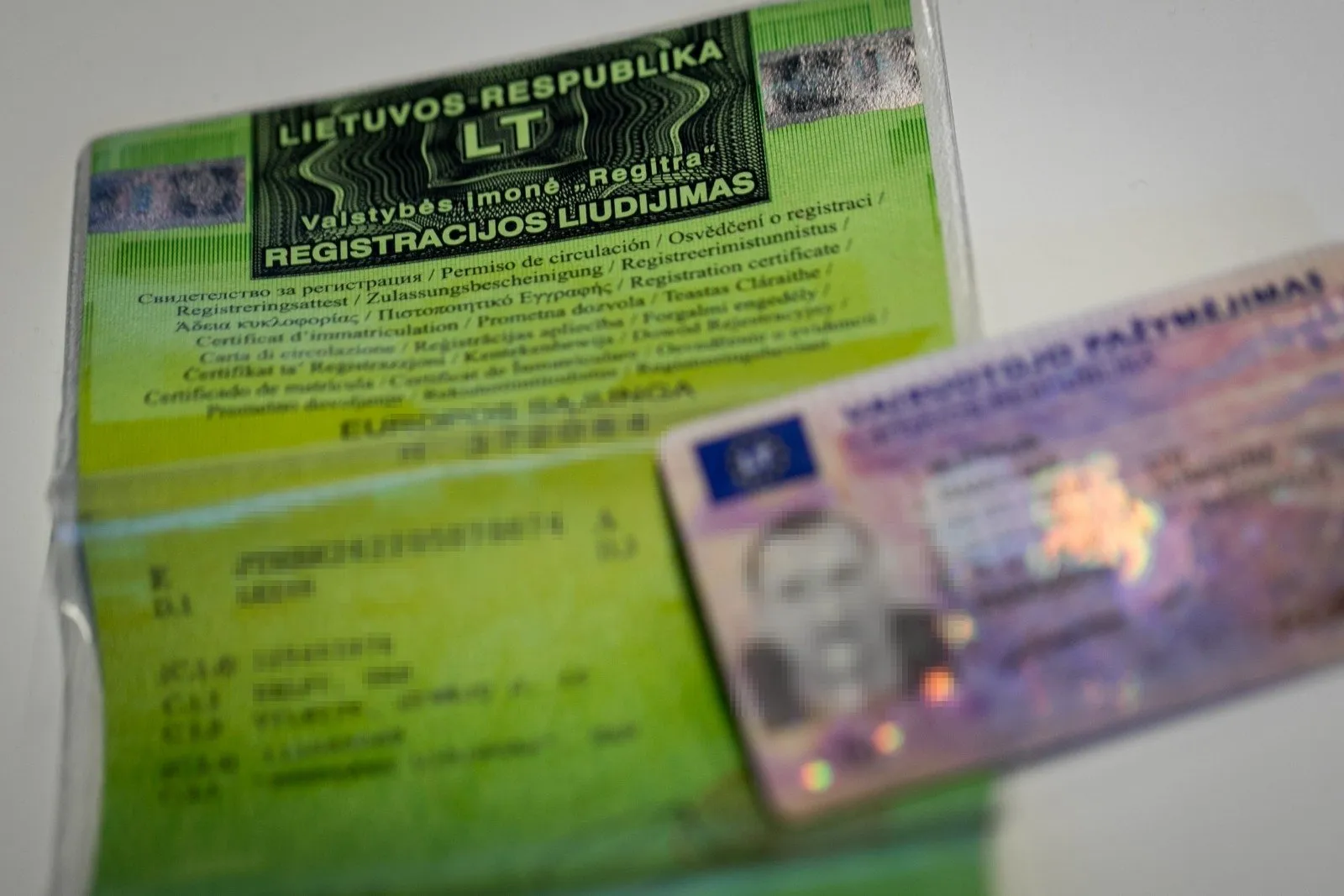 Vairuotojo pažymėjimas, automobilio dokumentai