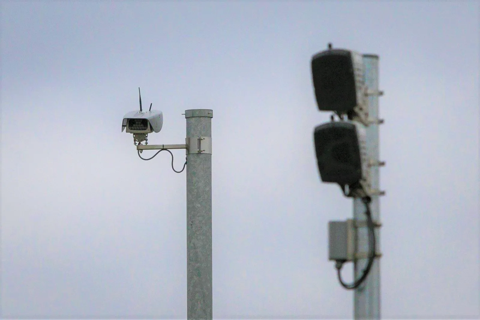 Vidutinio greičio matuokliai, sektoriniai radarai