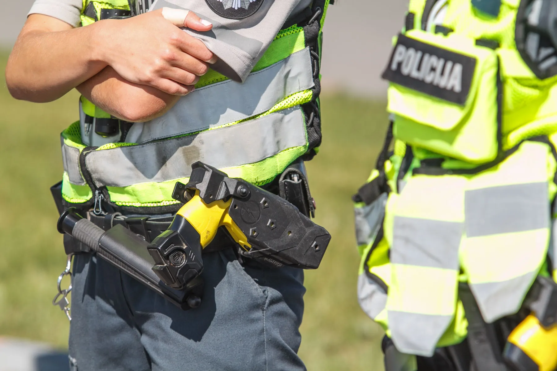 Policija, pareigūnas, tazeris