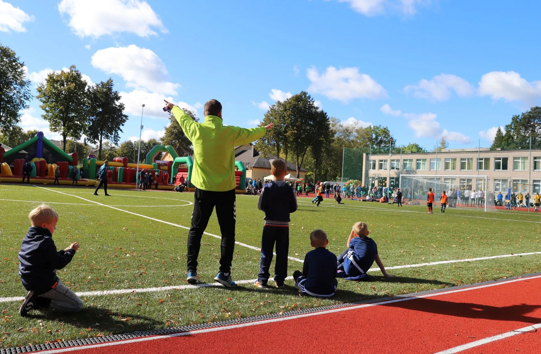 Atnaujintas Ežerėlio stadionas