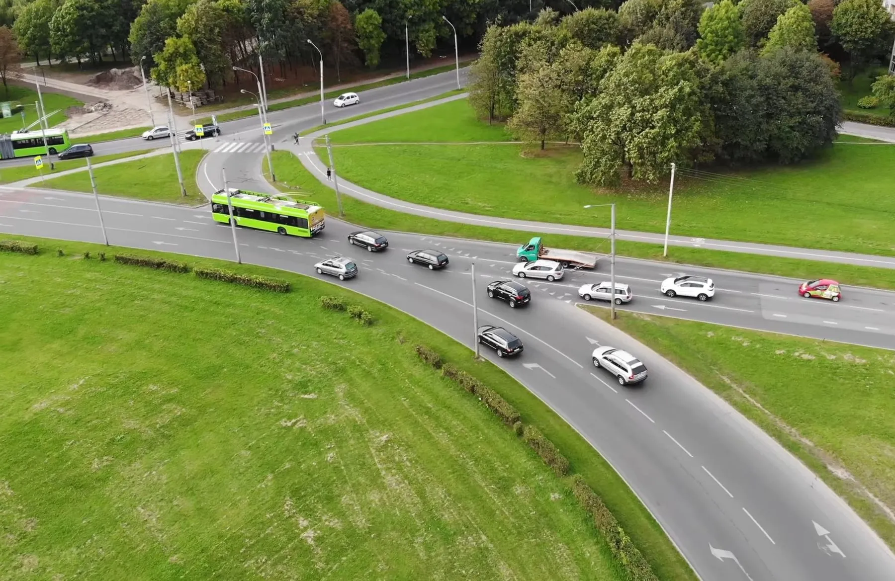 Troleibusai Kaune, lėčiausios transporto priemonės, troleibusas