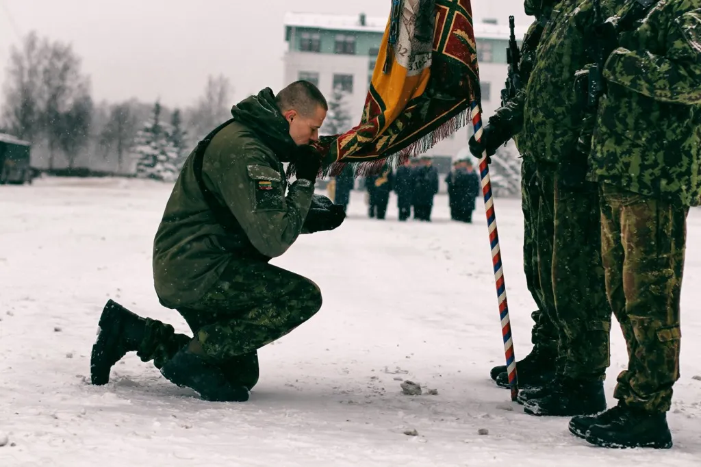 Lietuvos valstybei prisiekė beveik 500 šauktinių