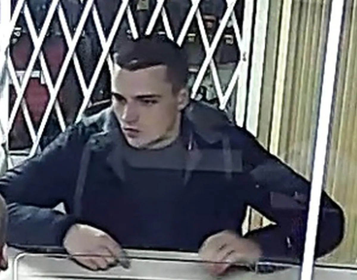 Dėl sukčiavimo ieškomas jaunuolis