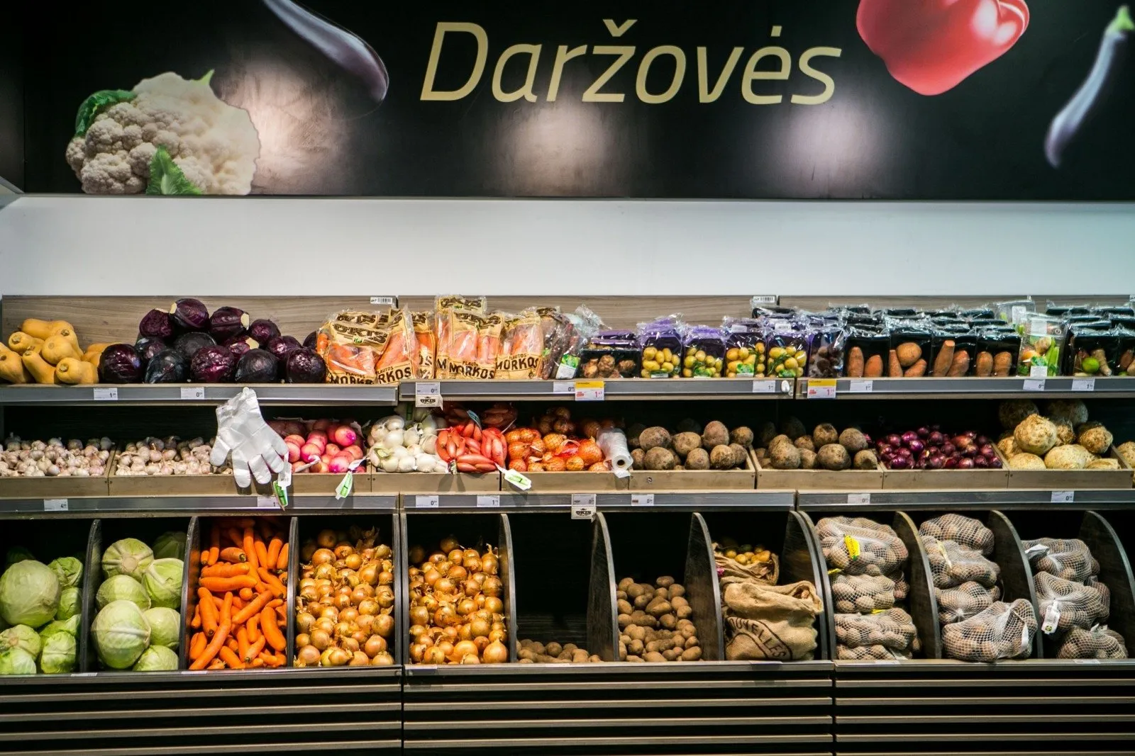 Daržovės parduotuvėje