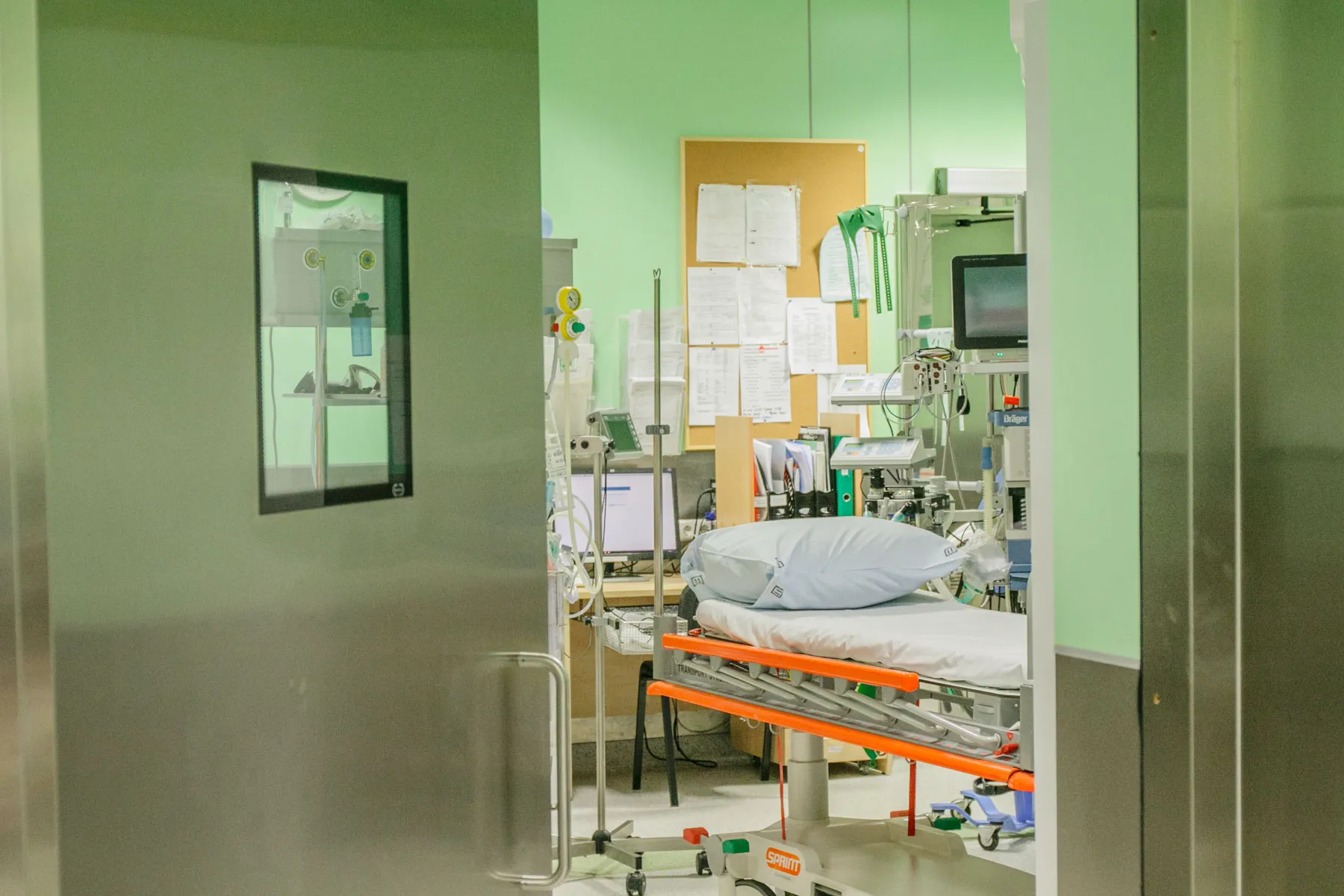 Greitoji medicinos pagalba, klinikos, medikai, koronavirusas