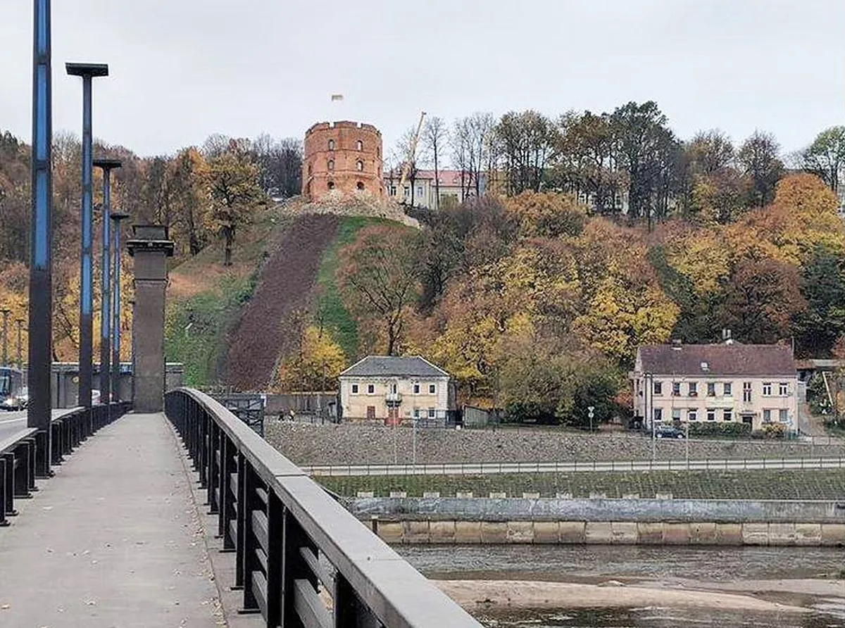 Gedimino pilies bokštas ant Aleksoto kalno