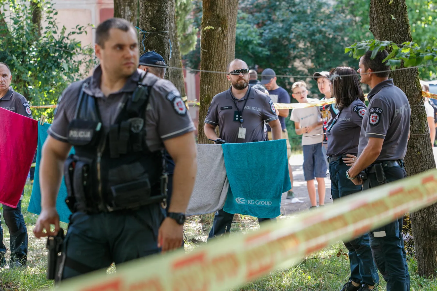 Griūvantis daugiabutis namas Biržiškų gatvėje