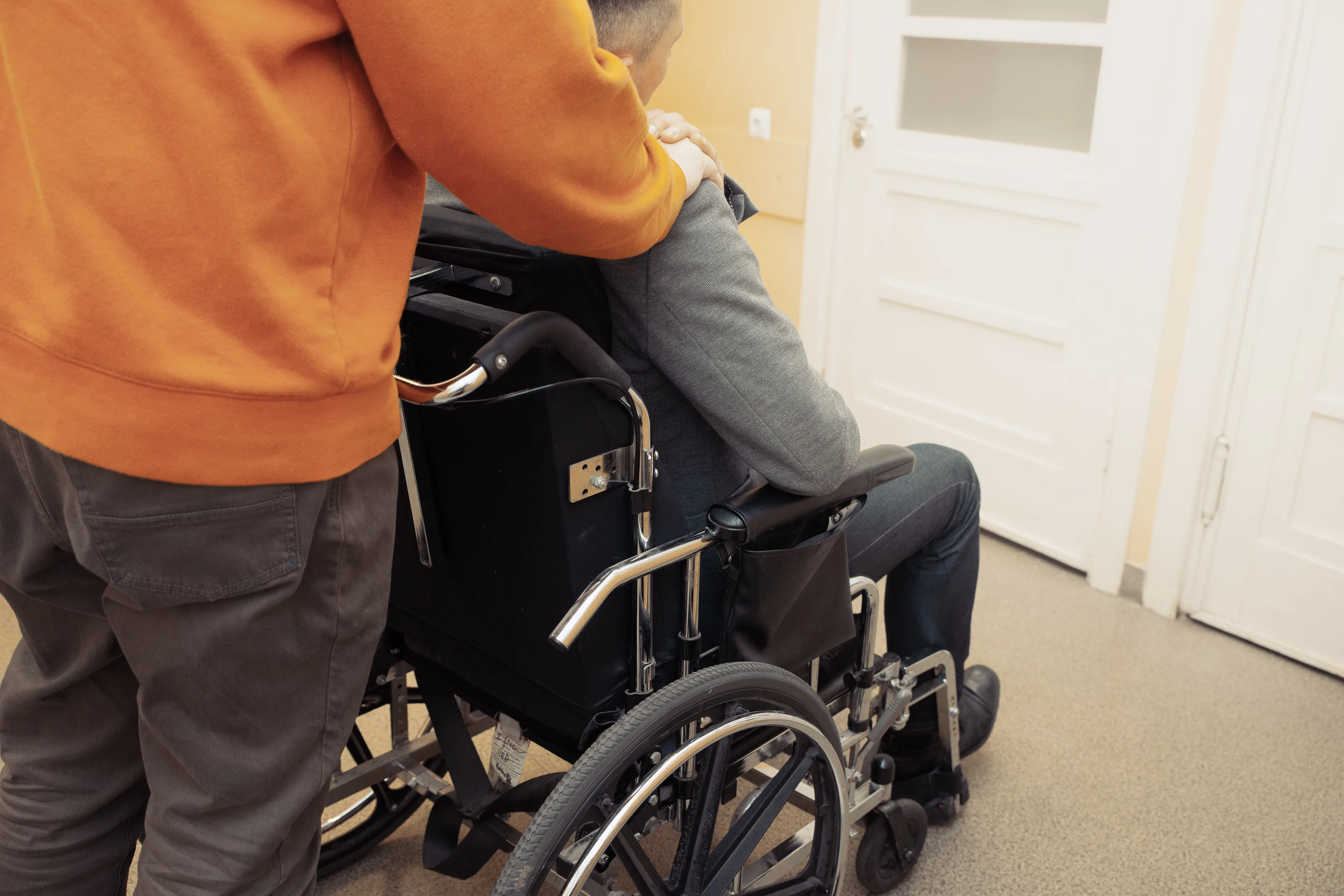 Asistentai neįgaliesiems