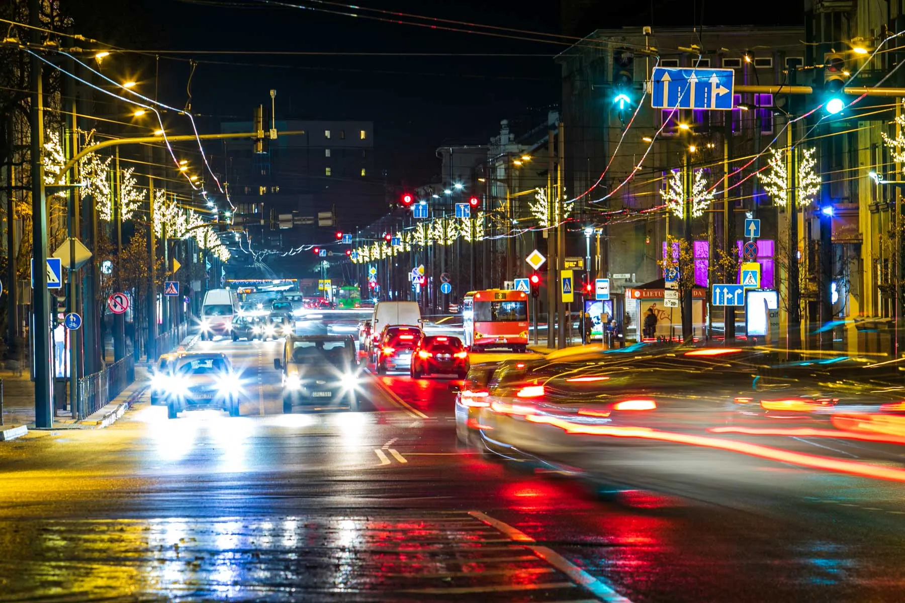 Kalėdiniai papuošimai Kauno gatvėse