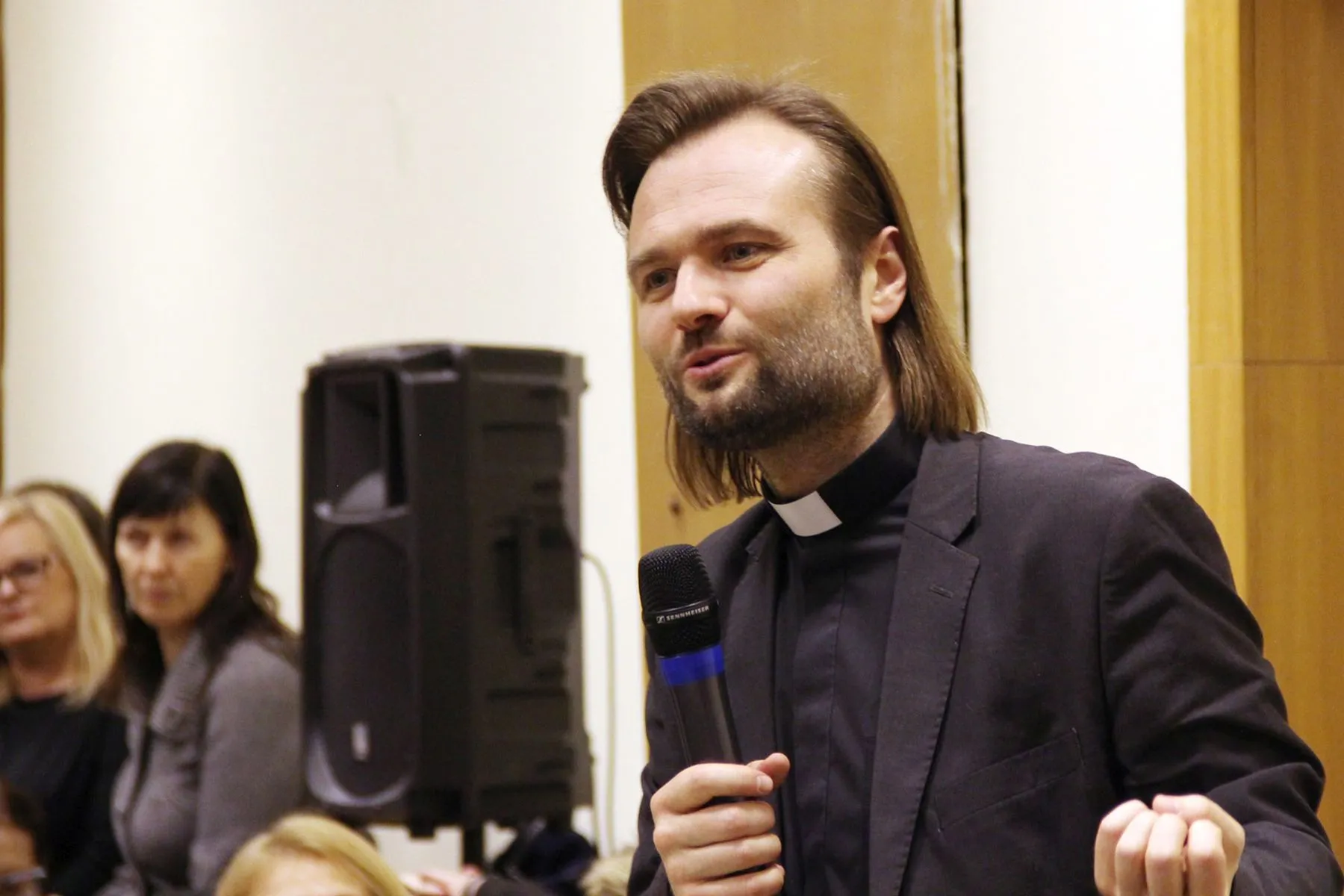 Kunigas A. Toliatas,