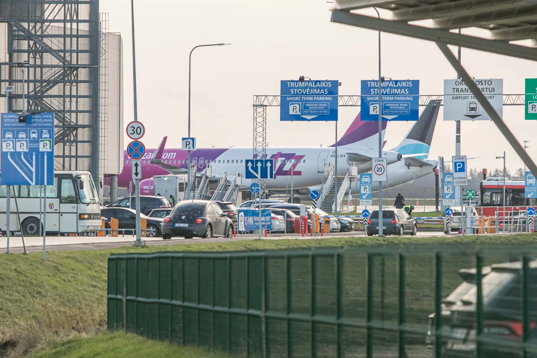 Karmėlava, Kauno oro uostas, lėktuvas