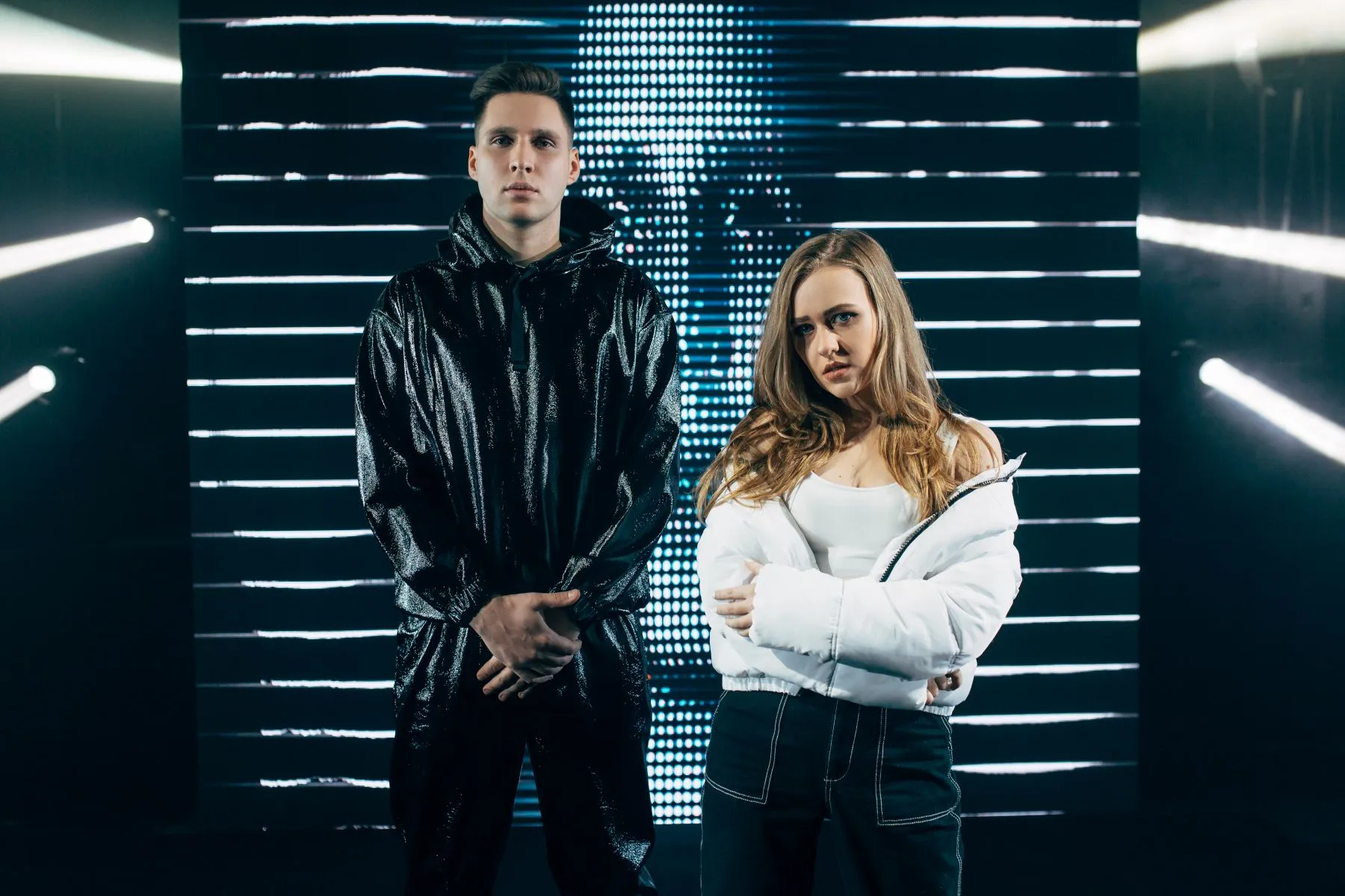 Alekna pristato naują dainą „Bėk“