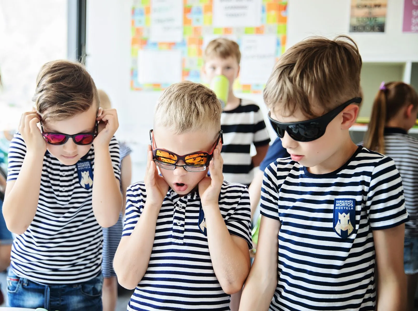 Karalienės Mortos mokykla, vaikai