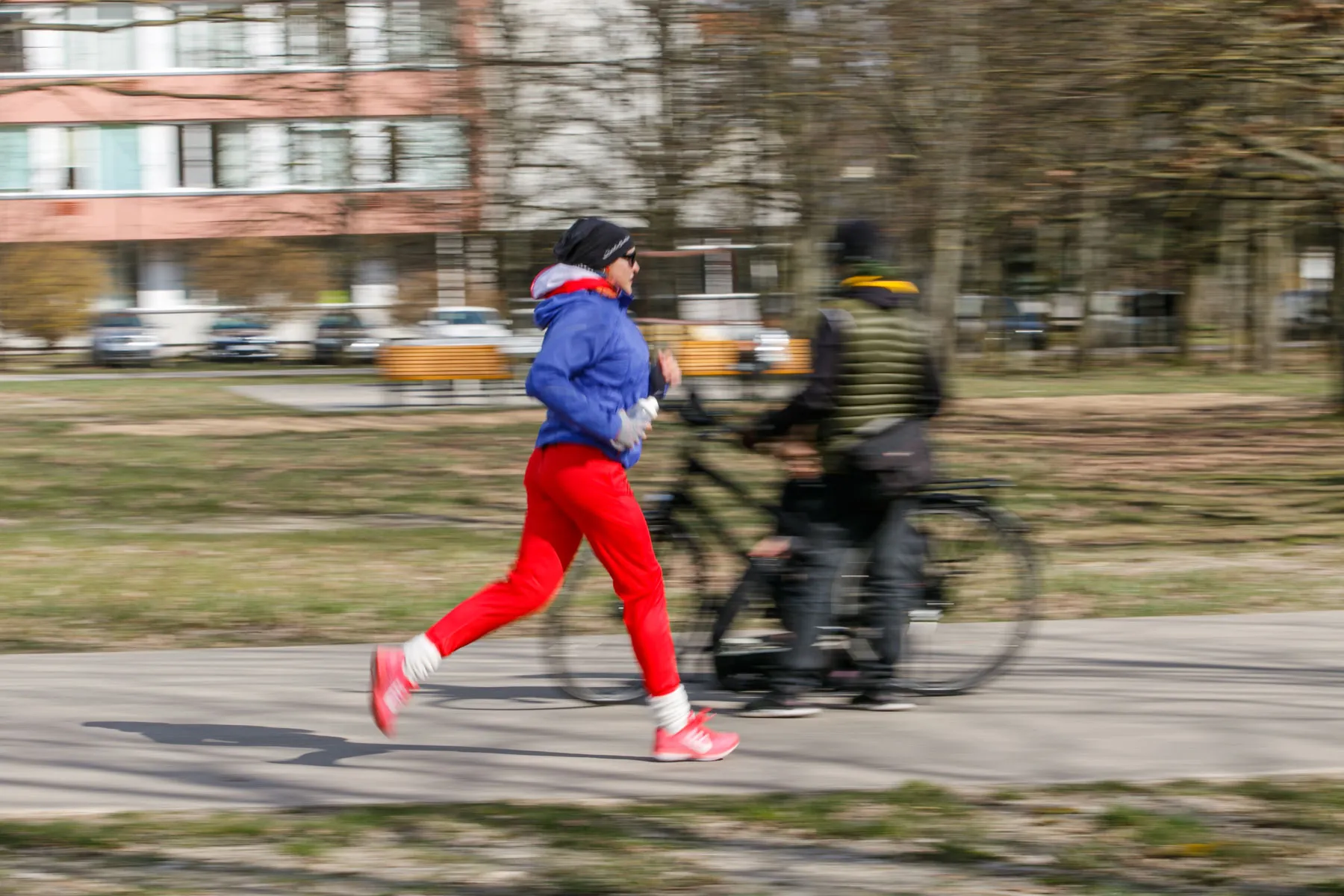 Kauniečiai įspėjami nesibūriuoti miesto parkuose