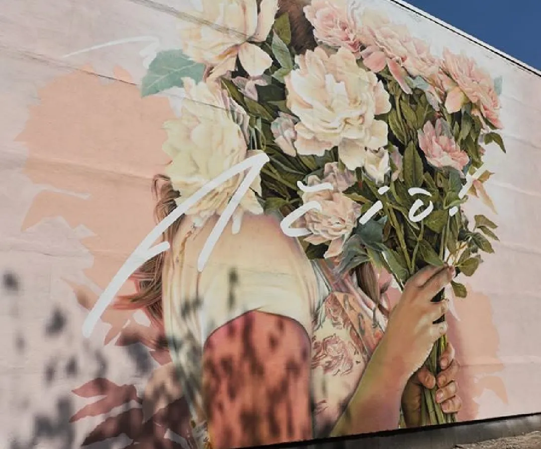 Freska ant vaiko gerovės pastato