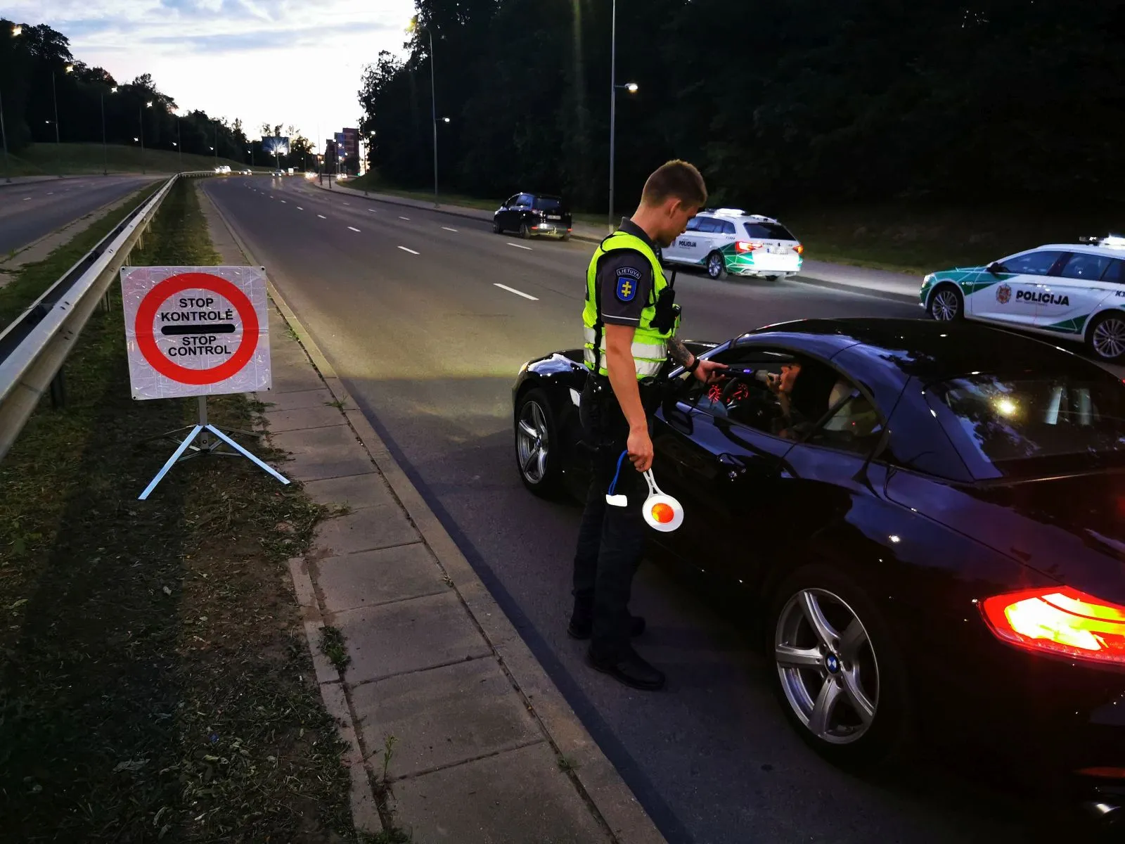 Kauno pareigūnai tikrino vairuotojų blaivumą