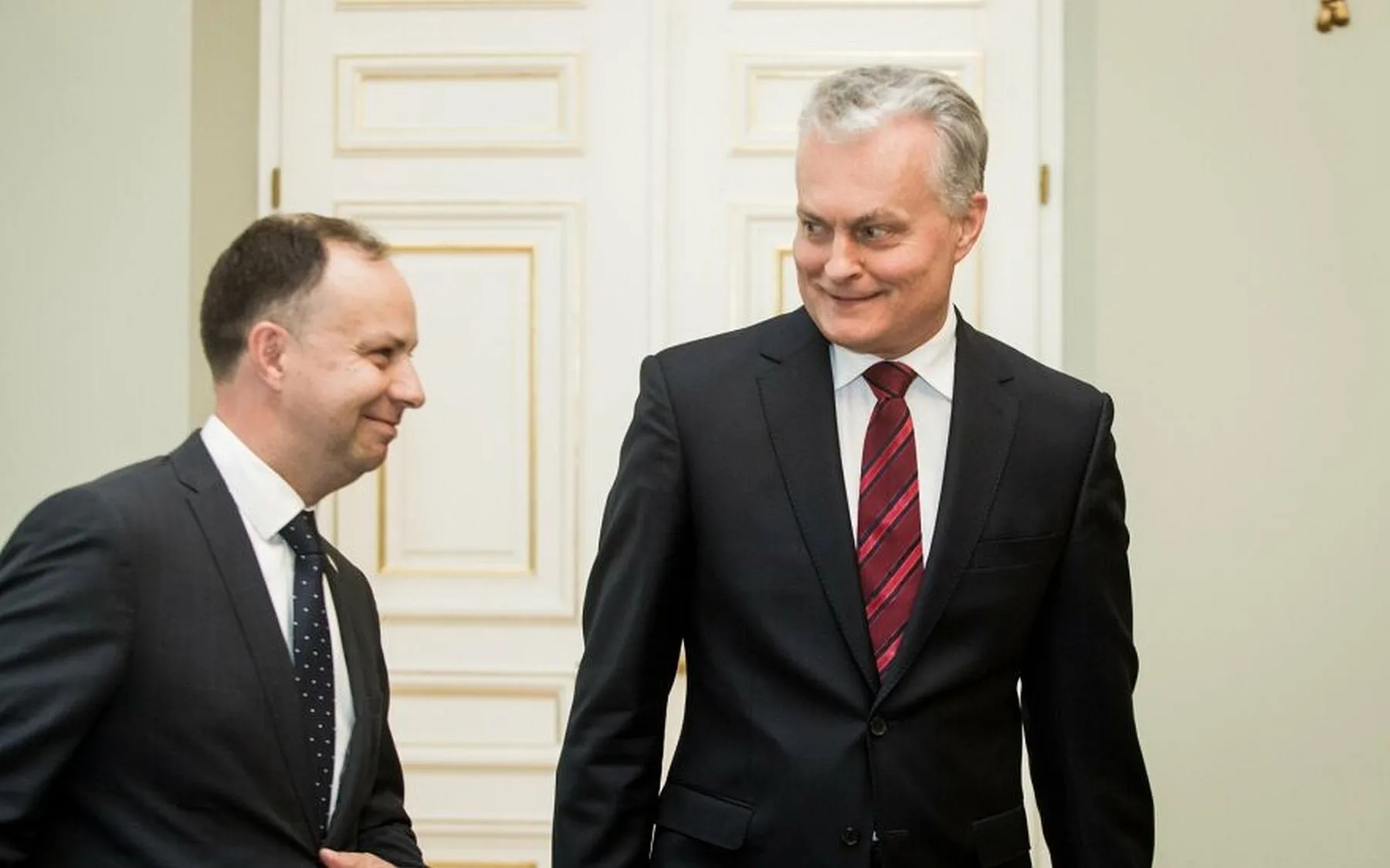 Gitanas Nausėda, Aurelijus Veryga