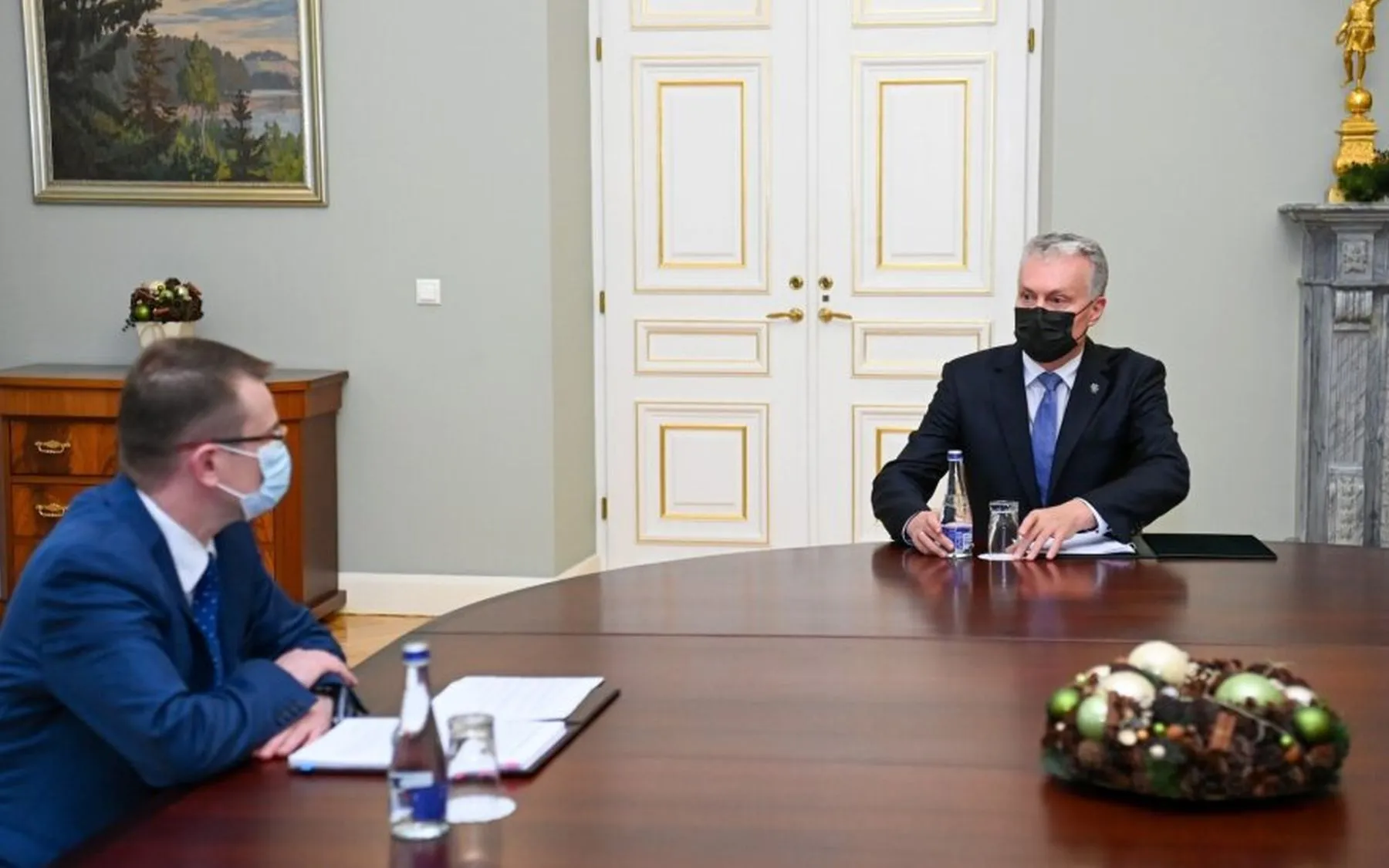 Arūnas Dulkys, Gitanas Nausėda