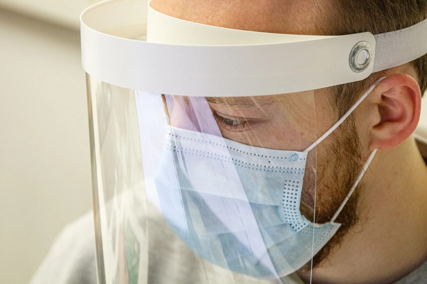 Koronavirusas, kaukė, apsauginis skydelis