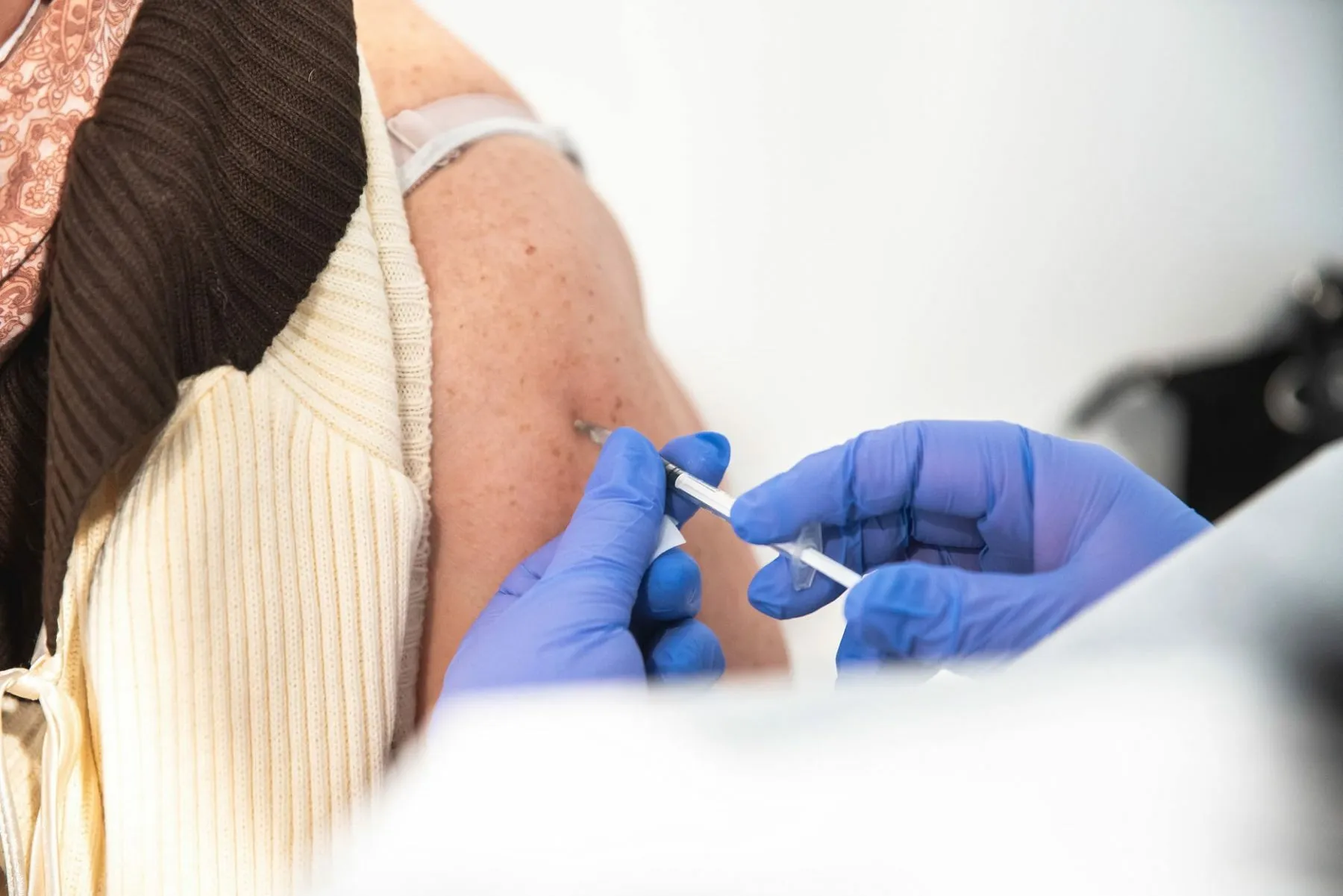 Kauno centriniame pašte pradėti vakcinuoti senjorai