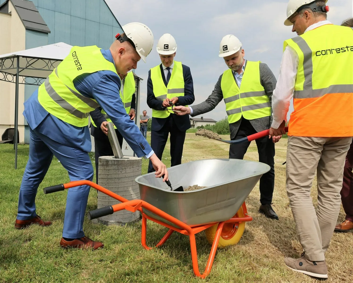 Mastaičių baseino renovacija ir mokyklų statyba