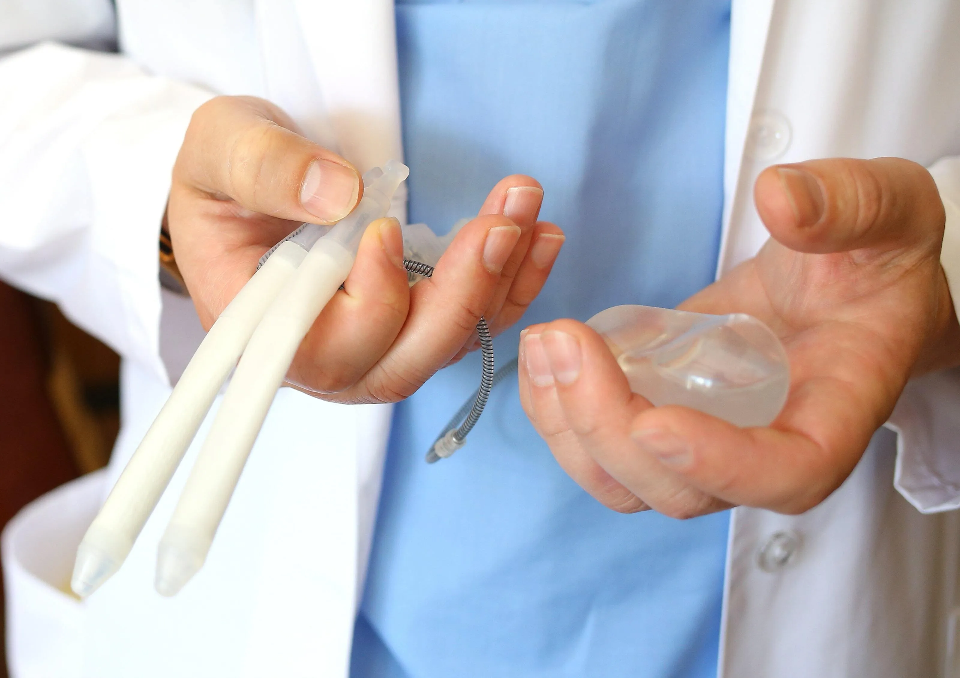 Varpos implanto įdėjimo operacija