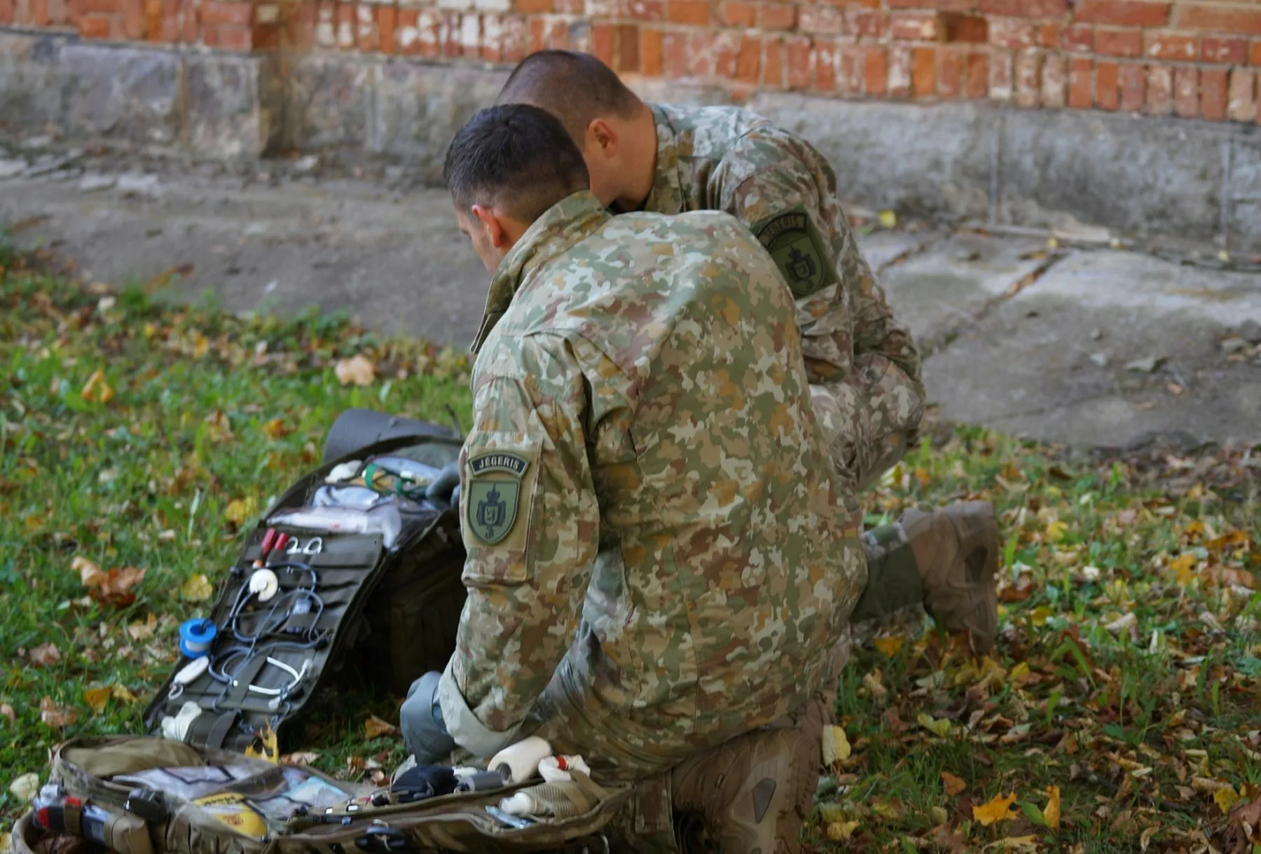 Jegeriu bataliono kariai paramedikai