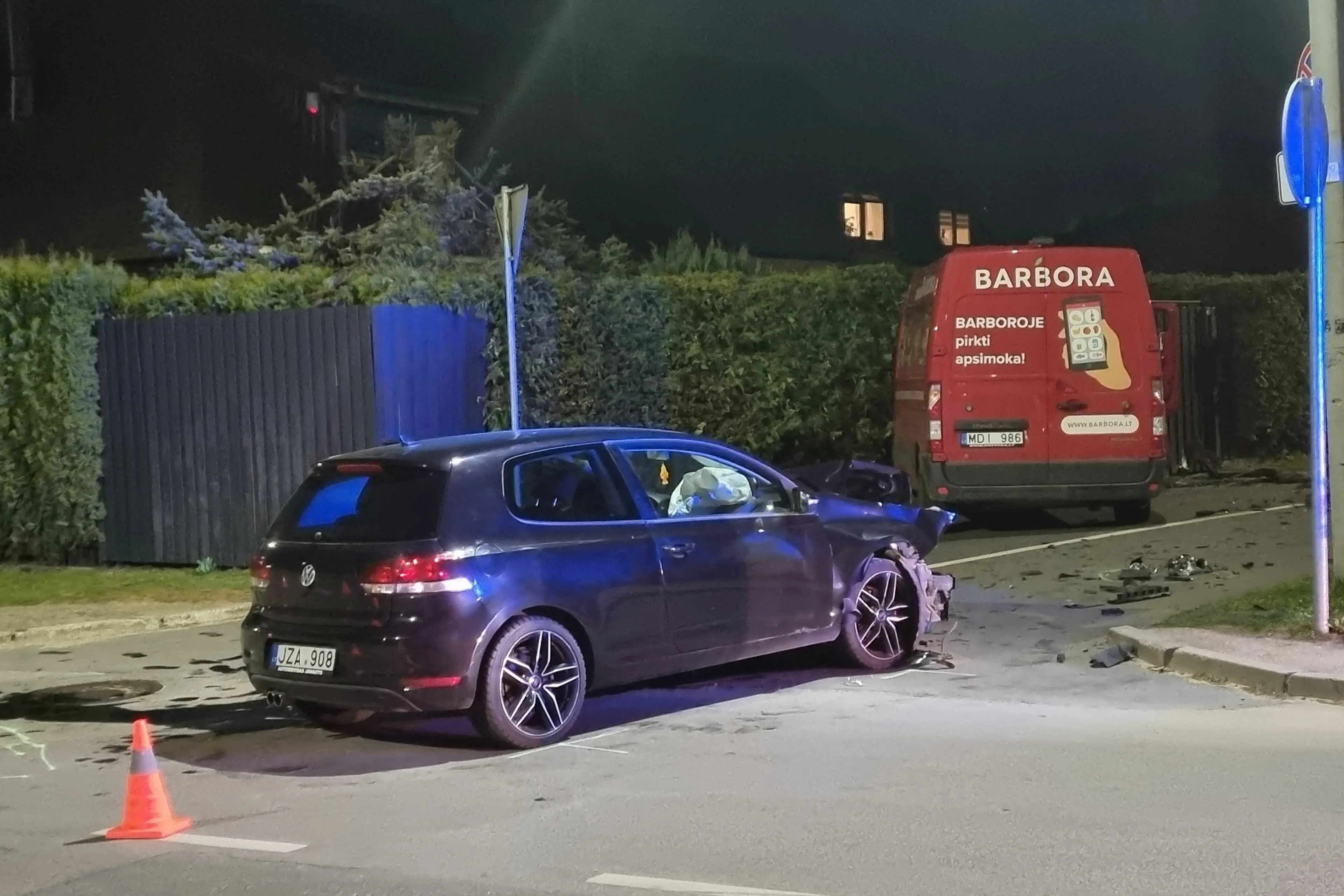 „Barbora“ mikroautobuso avarija / Skaitytojo nuotr.