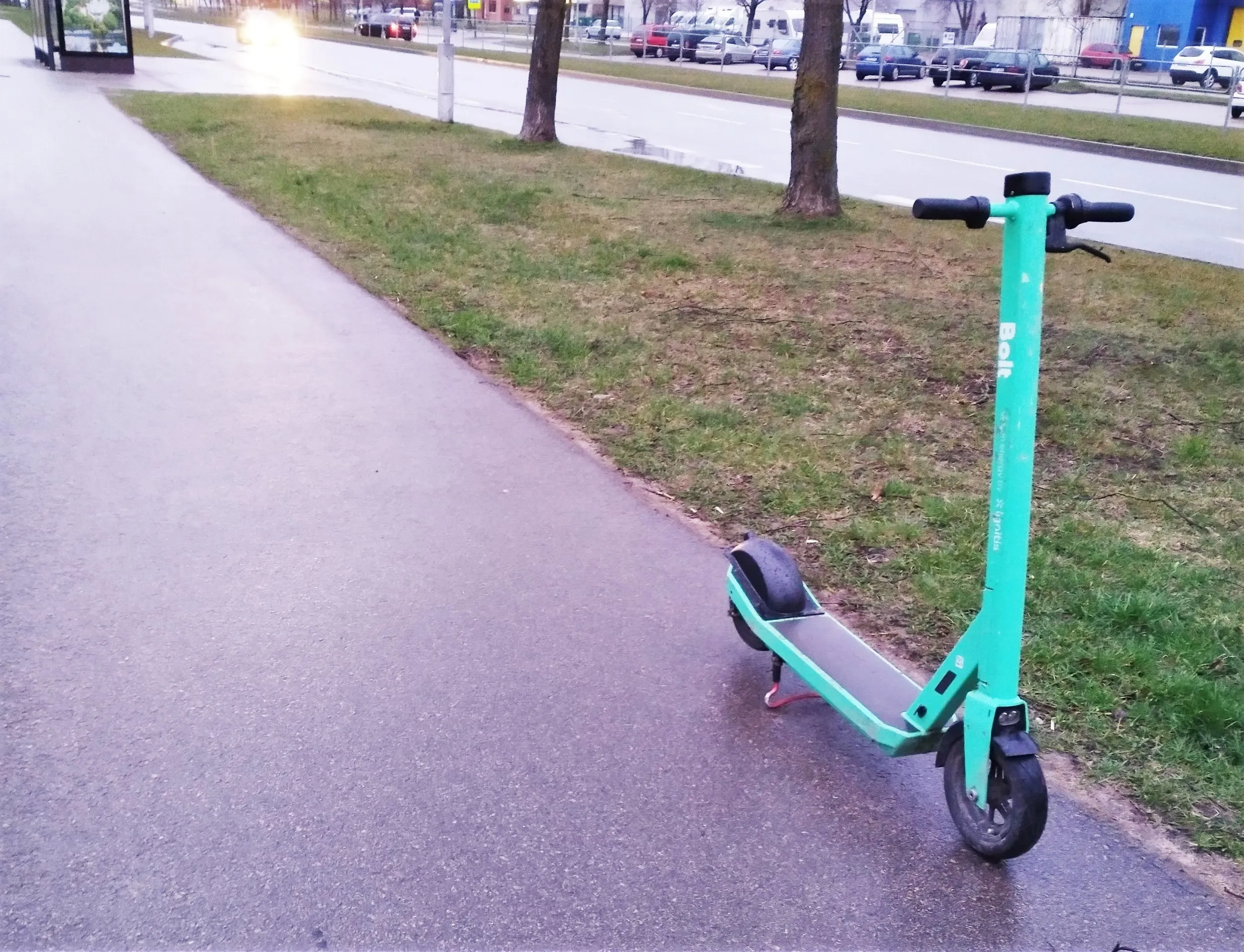 El. paspirtukas Šiaurės prospekte