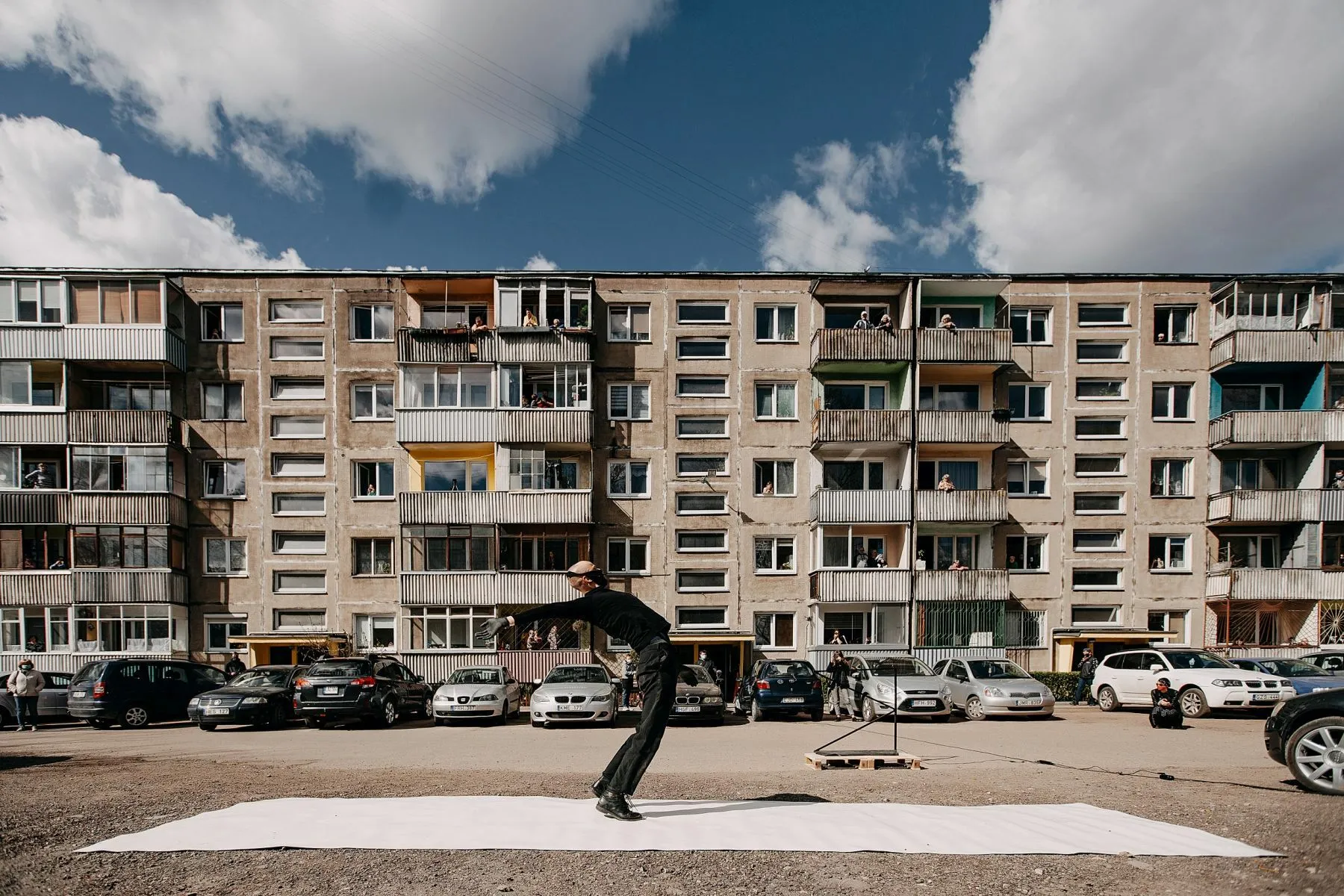 „Kultūra į kiemus“