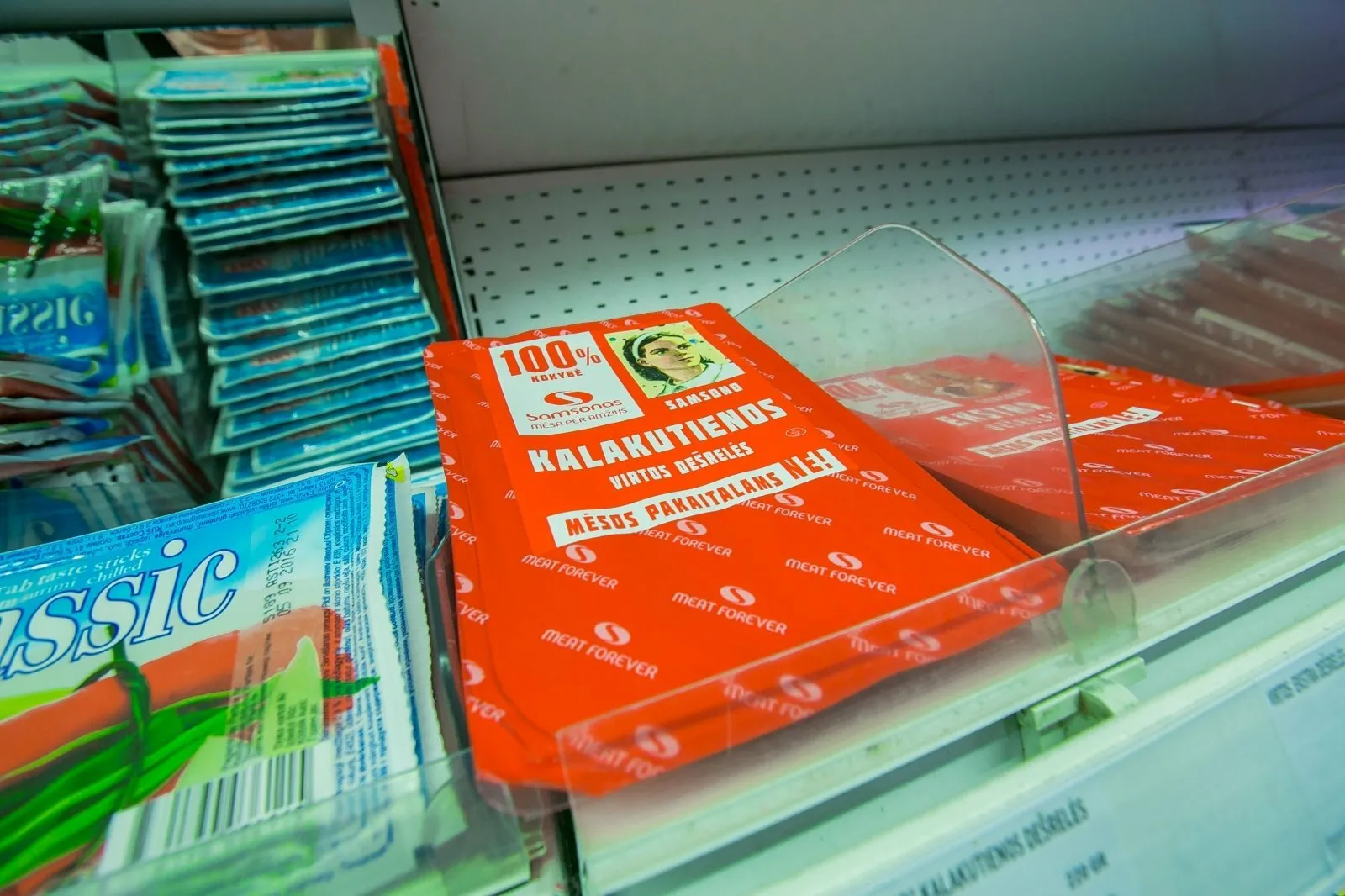 „Samsonas“, mėsa, dešrelės