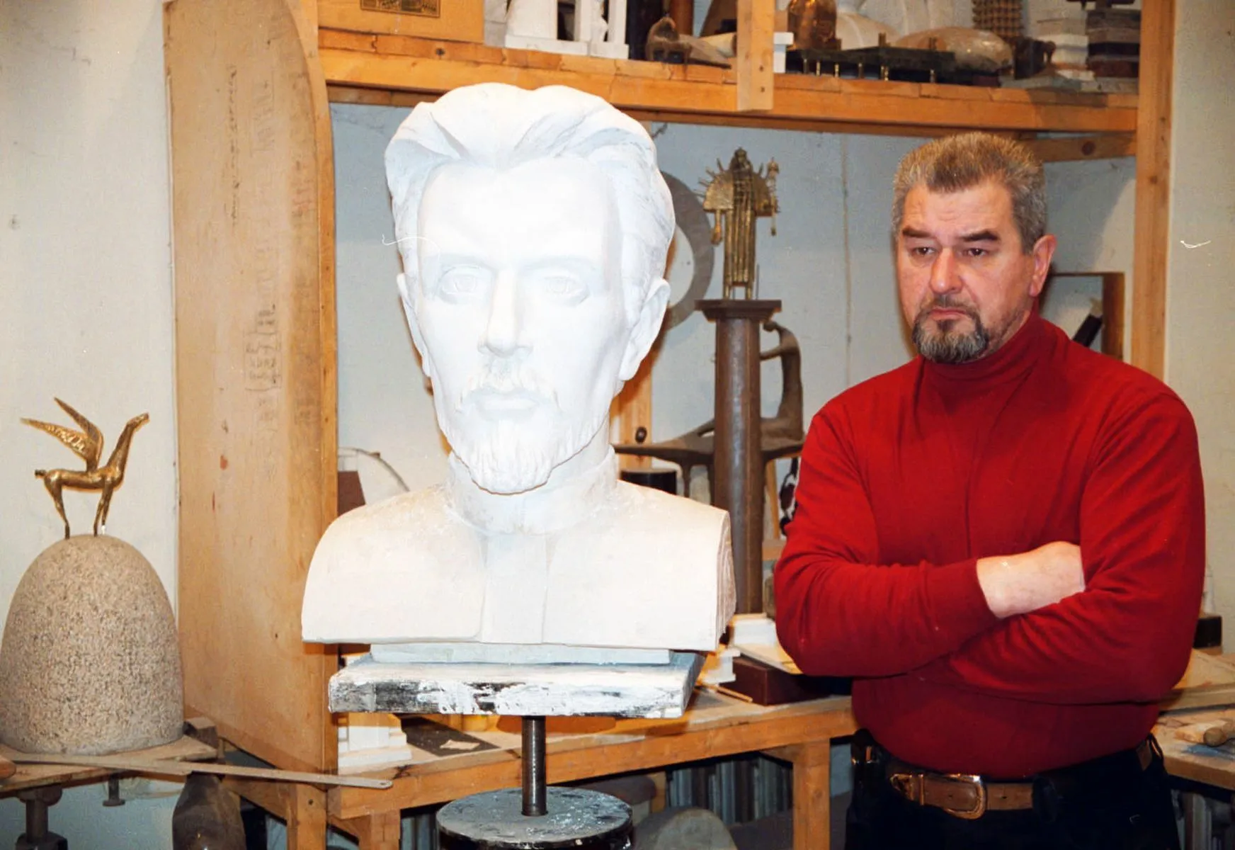 Skulptorius S. Žirgulis: pasaulis eina iš proto, o mūsų „durneliai“ mėgdžioja ir žavisi savimi