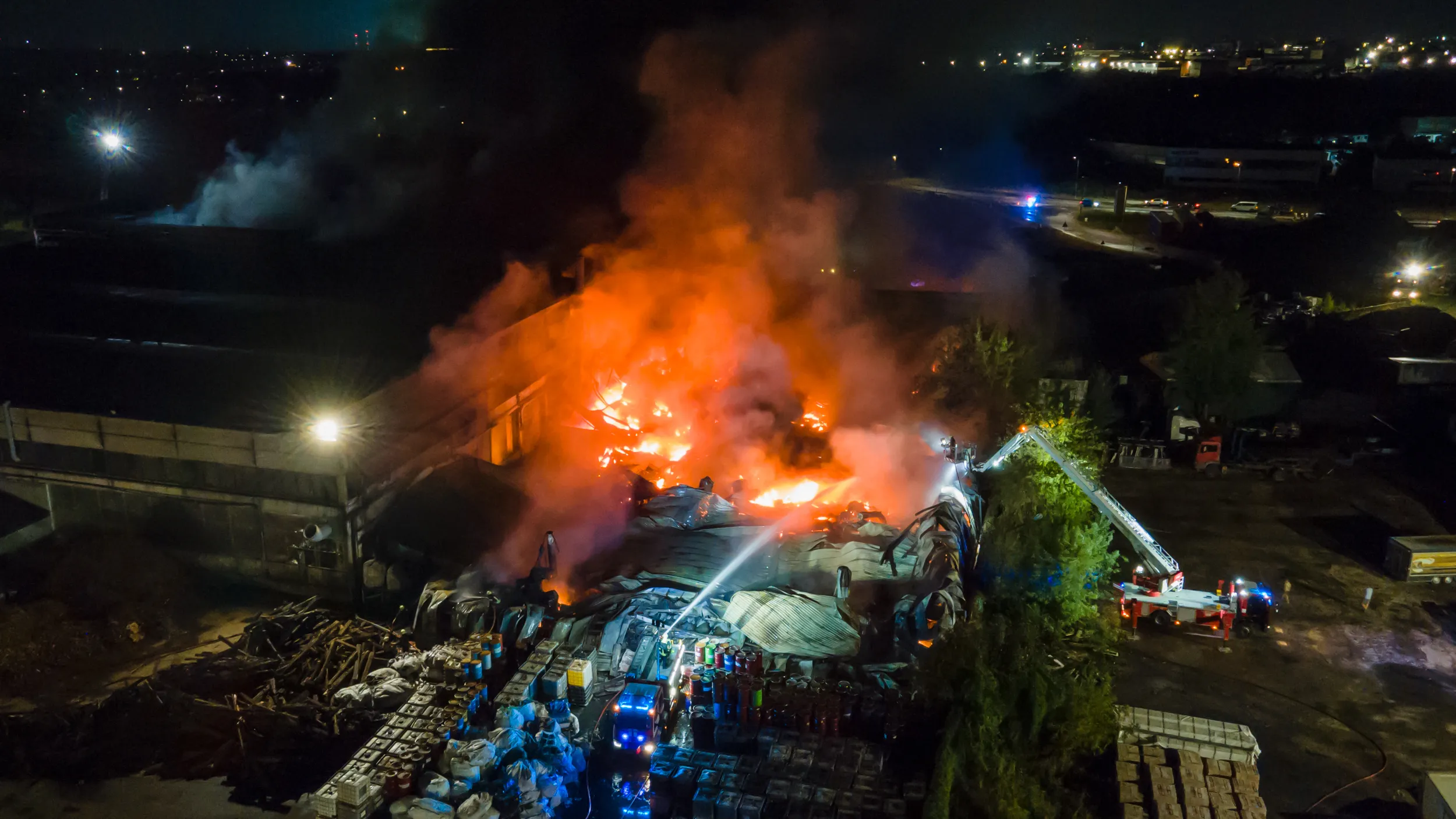 Gaisras „Žalvaryje“, Palemono gatvėje